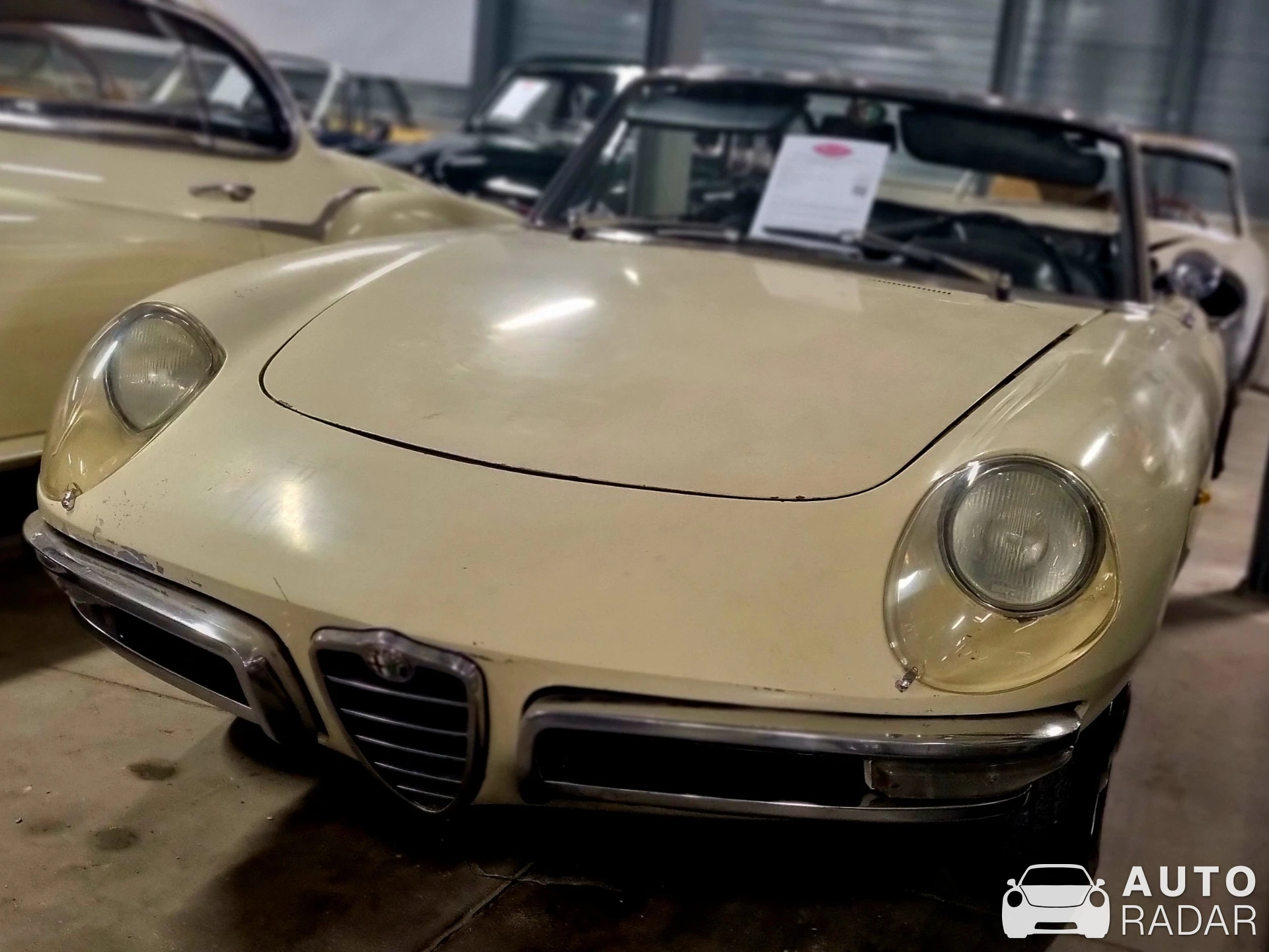 Alfa Romeo Spider 2.0i spotted in Brummen, Netherlands