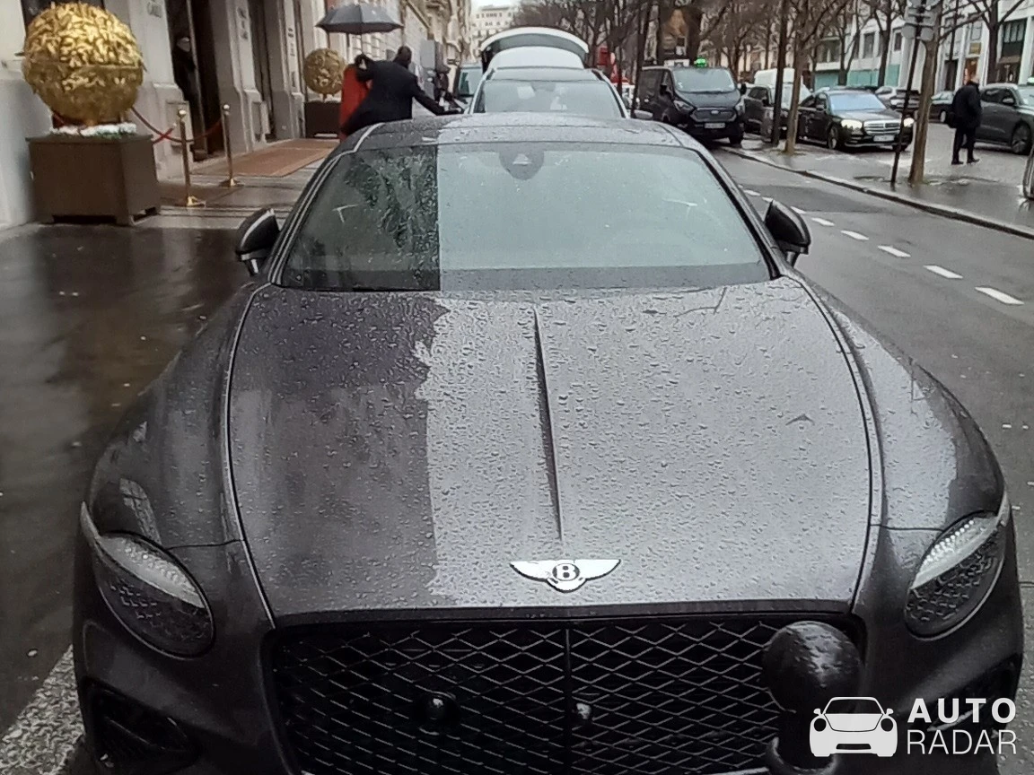 Bentley Continental GT spotted in Paris, France