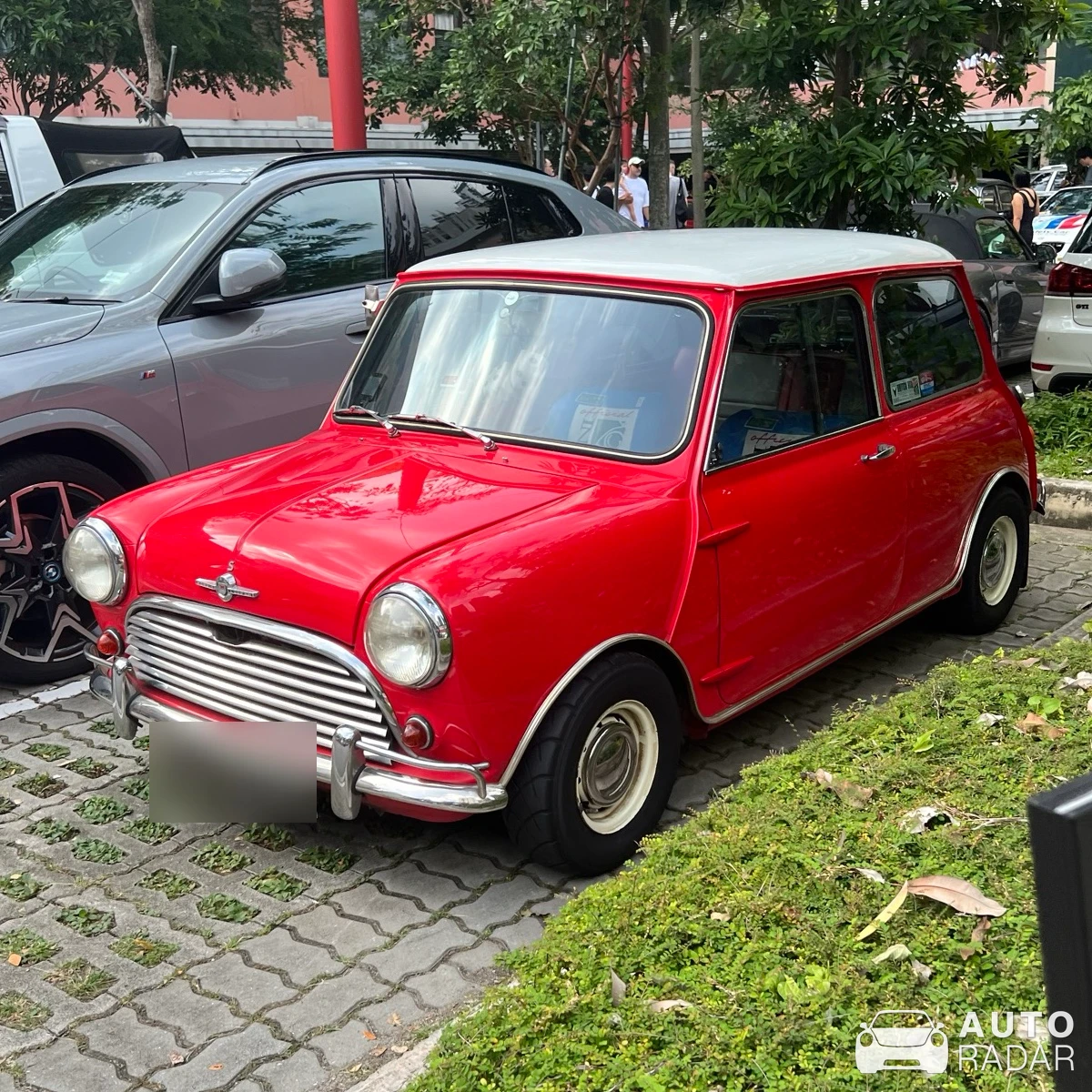 Austin Mini 1000 spotted in Singapore, Singapore
