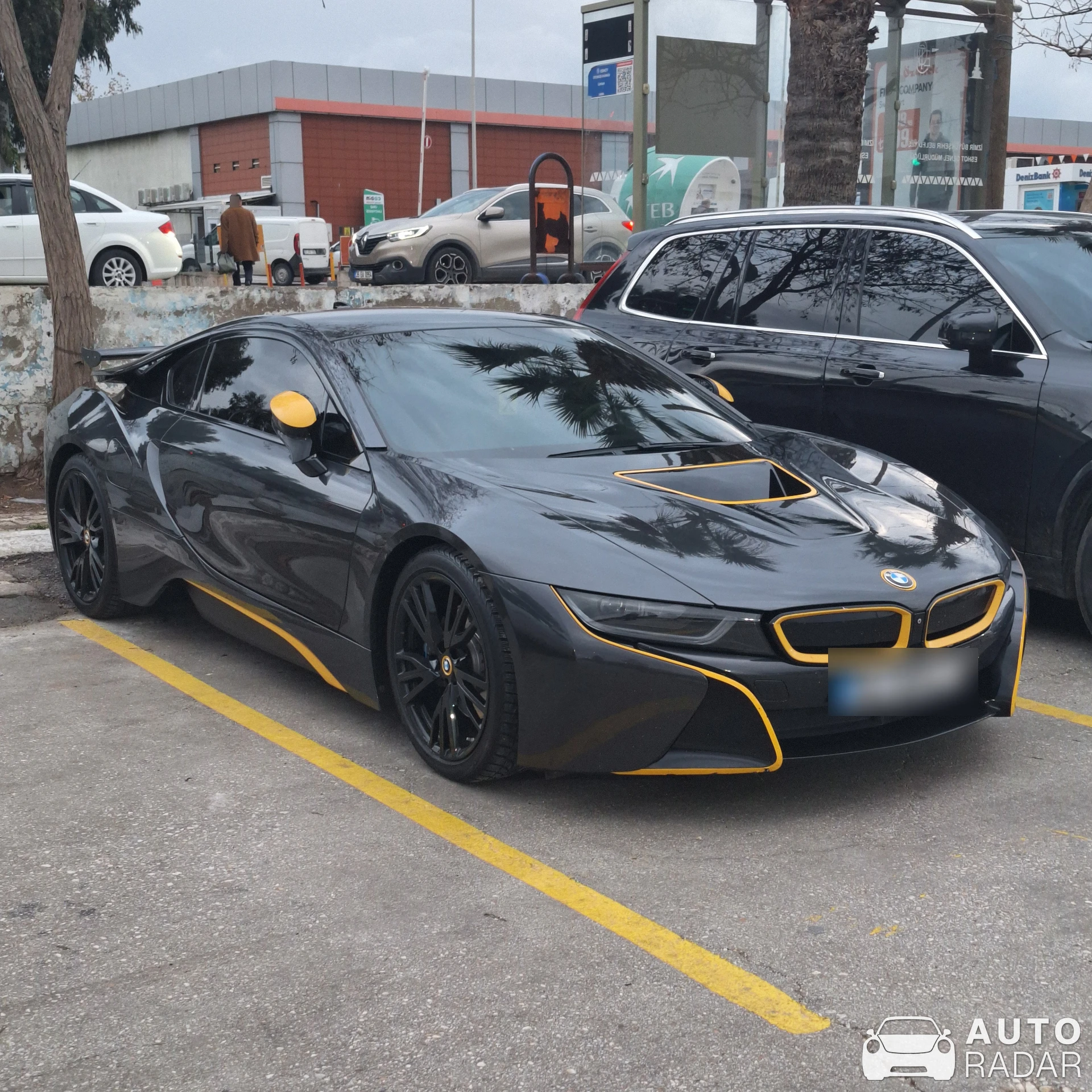 BMW i8 spotted in Güzelbahçe, Türkiye