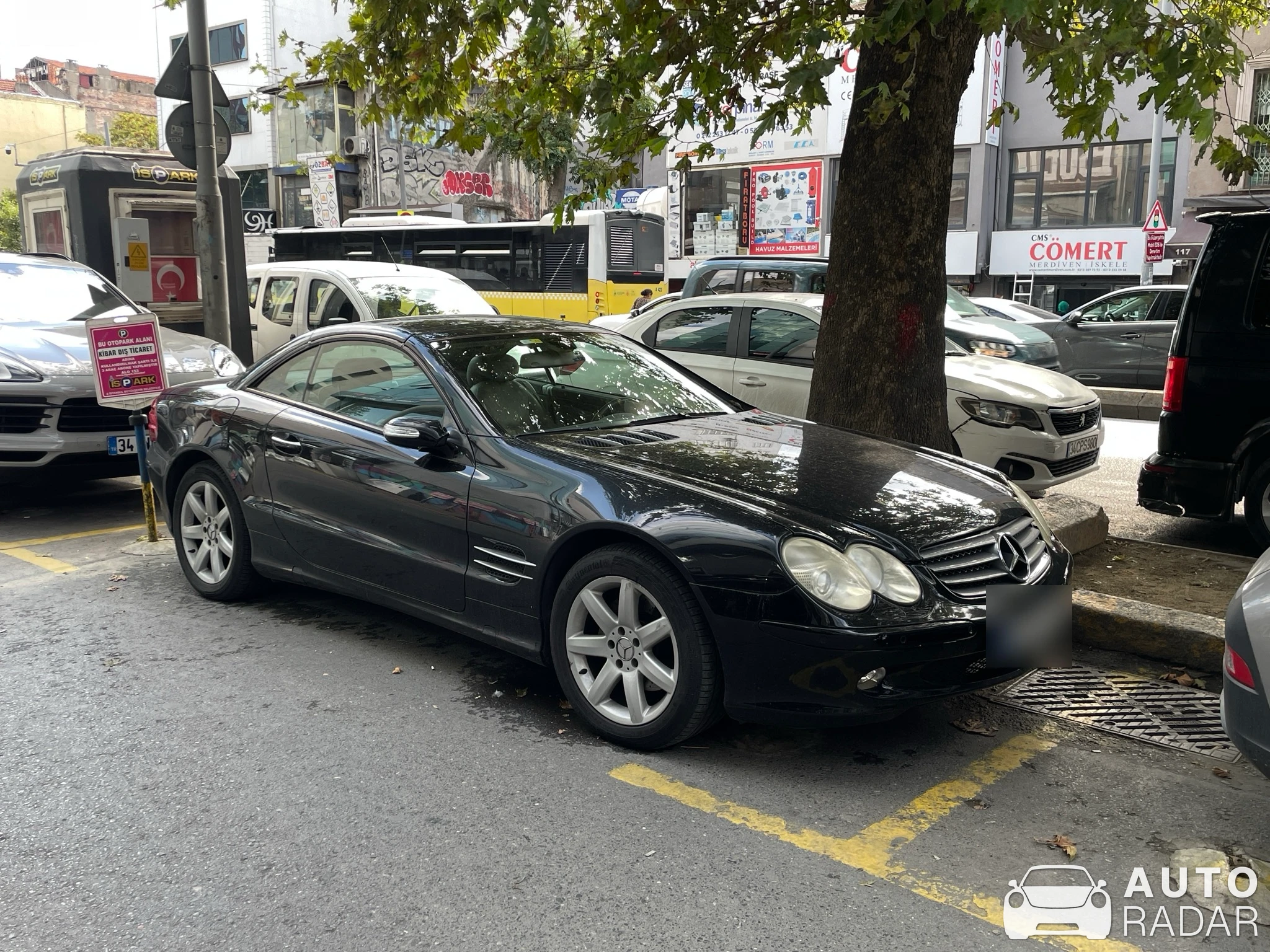 Mercedes-Benz SL 350 R230 spotted