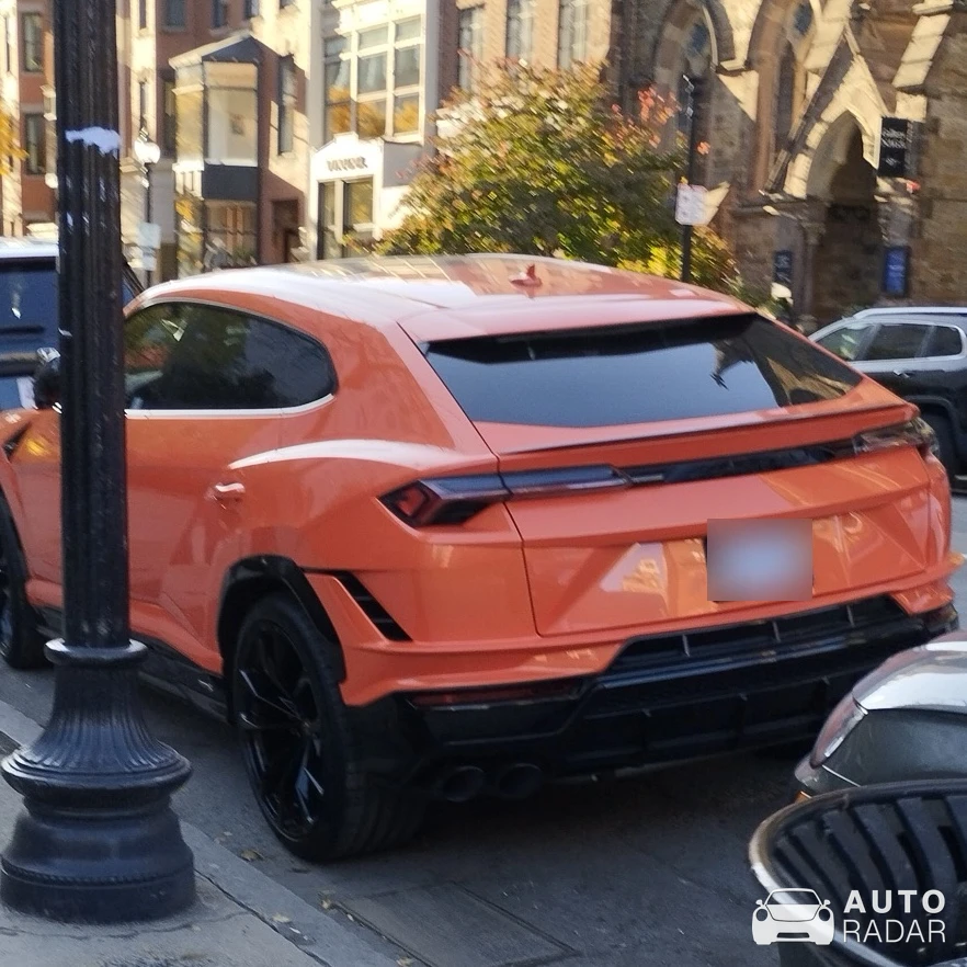 Lamborghini Urus Performante spotted in Boston, Estados Unidos