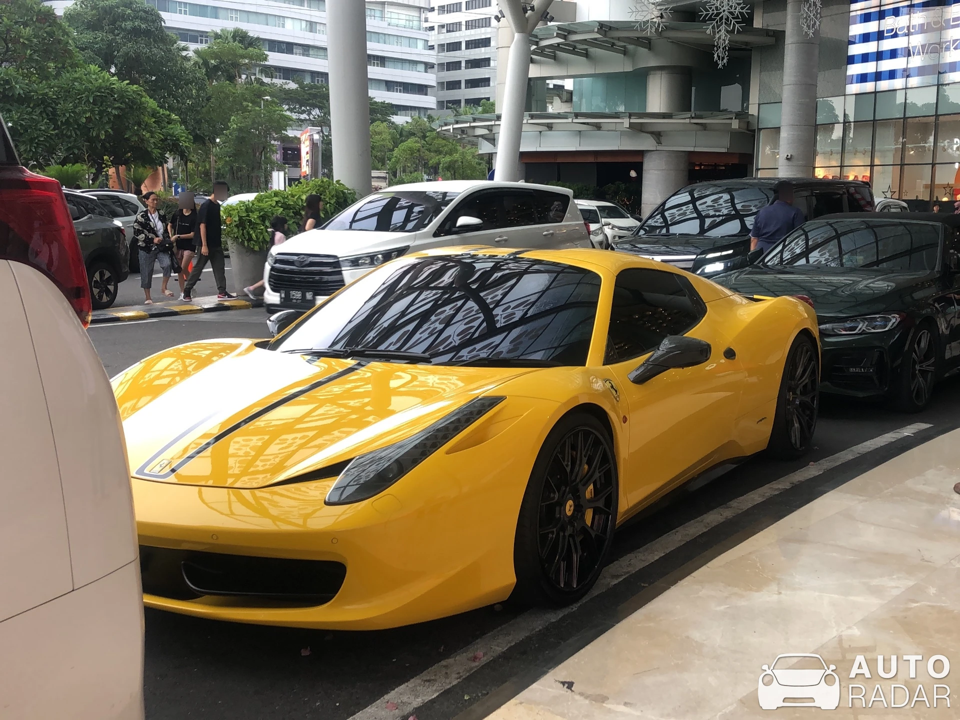 Ferrari 458 Spider spotted in Surabaya, Indonesia