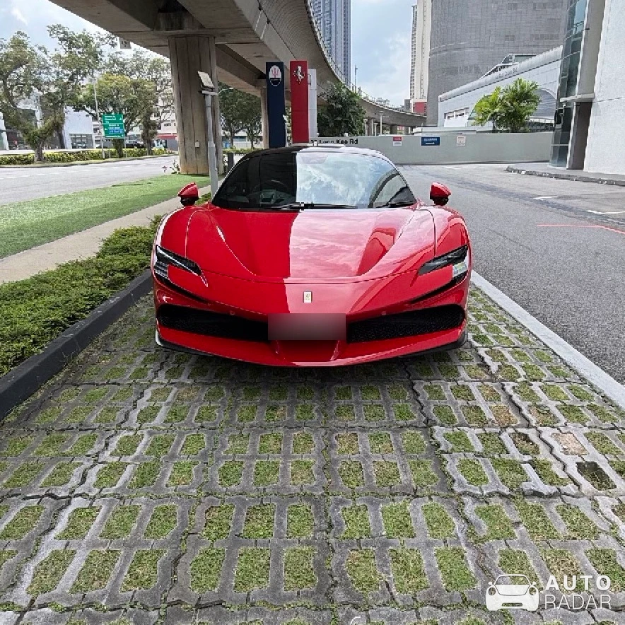 Ferrari SF90 Stradale spotted in Singapore, Singapore