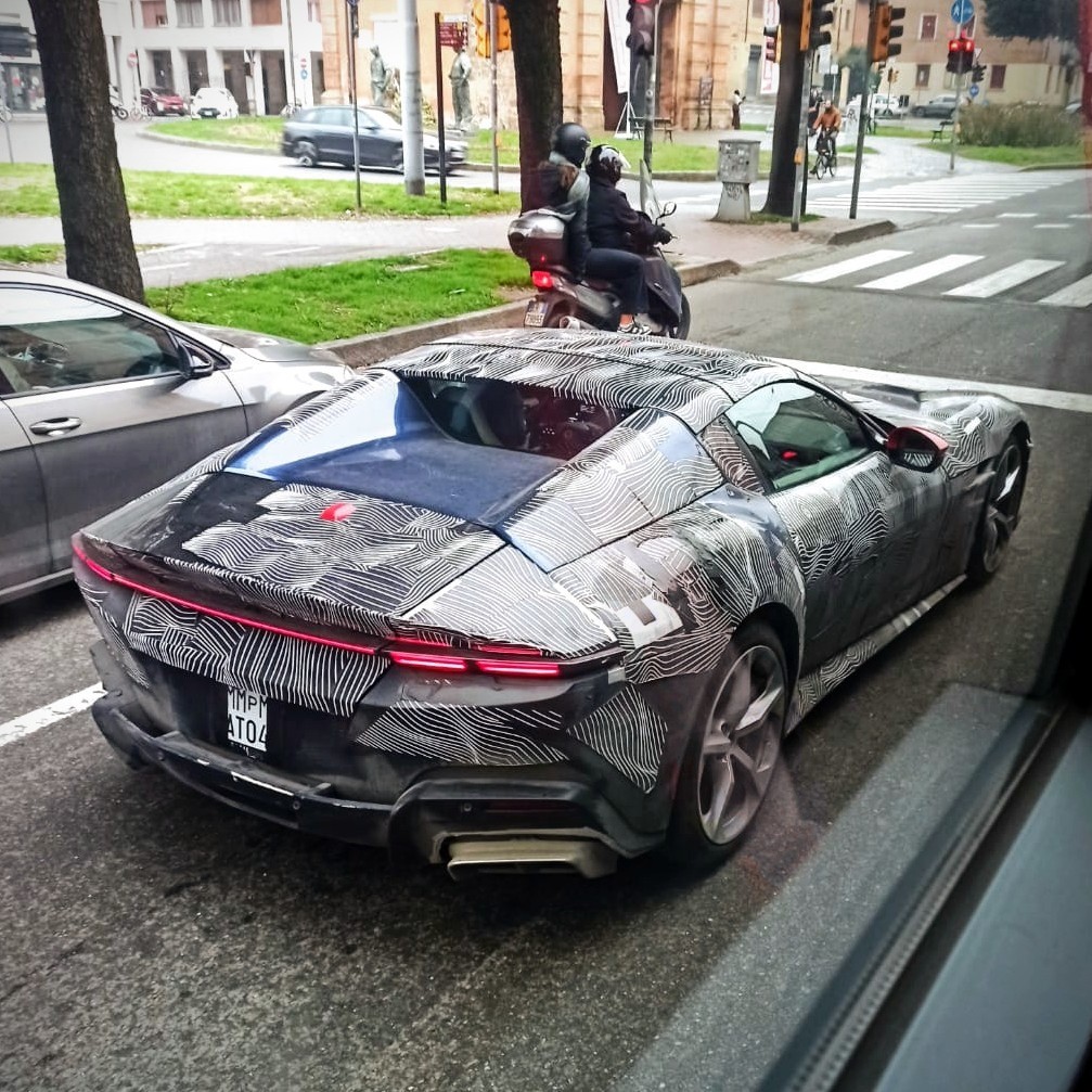 Ferrari 12Cilindri Spider Mule