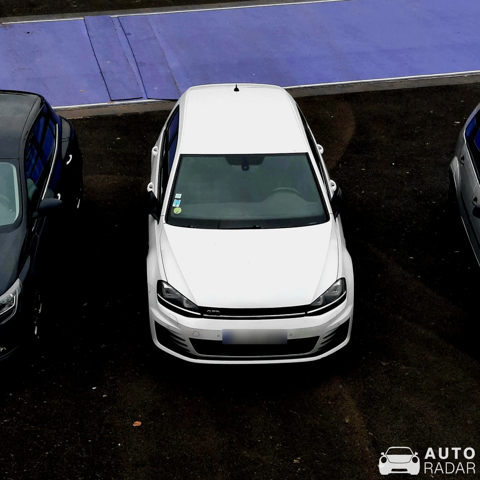 Volkswagen Golf GTD spotted in Saint-Denis, France