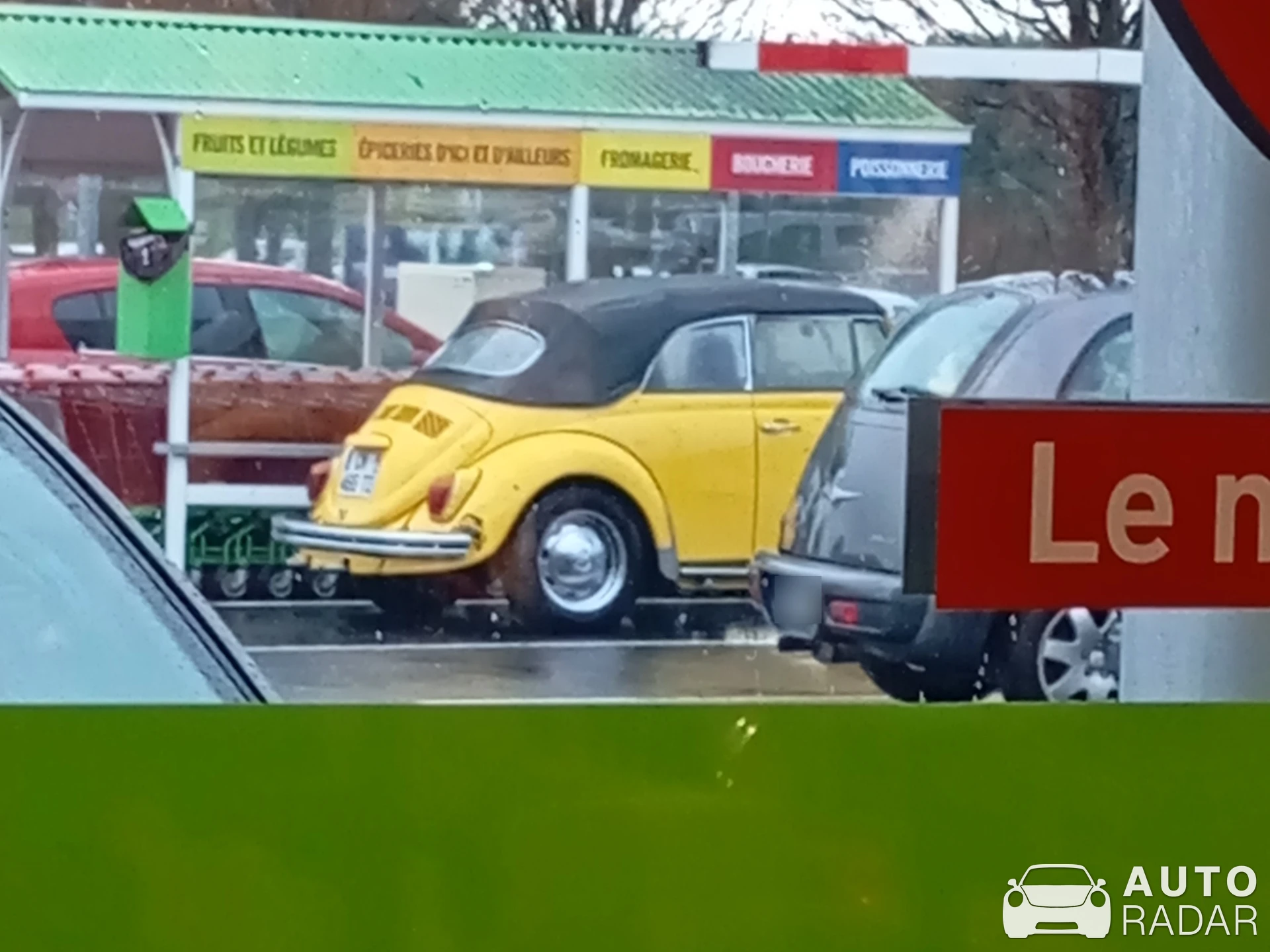 Volkswagen Beetle Convertible spotted in Bizanos, France