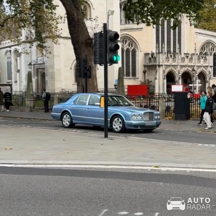 Bentley Arnage Diamond Series spotted in Greater London, United Kingdom