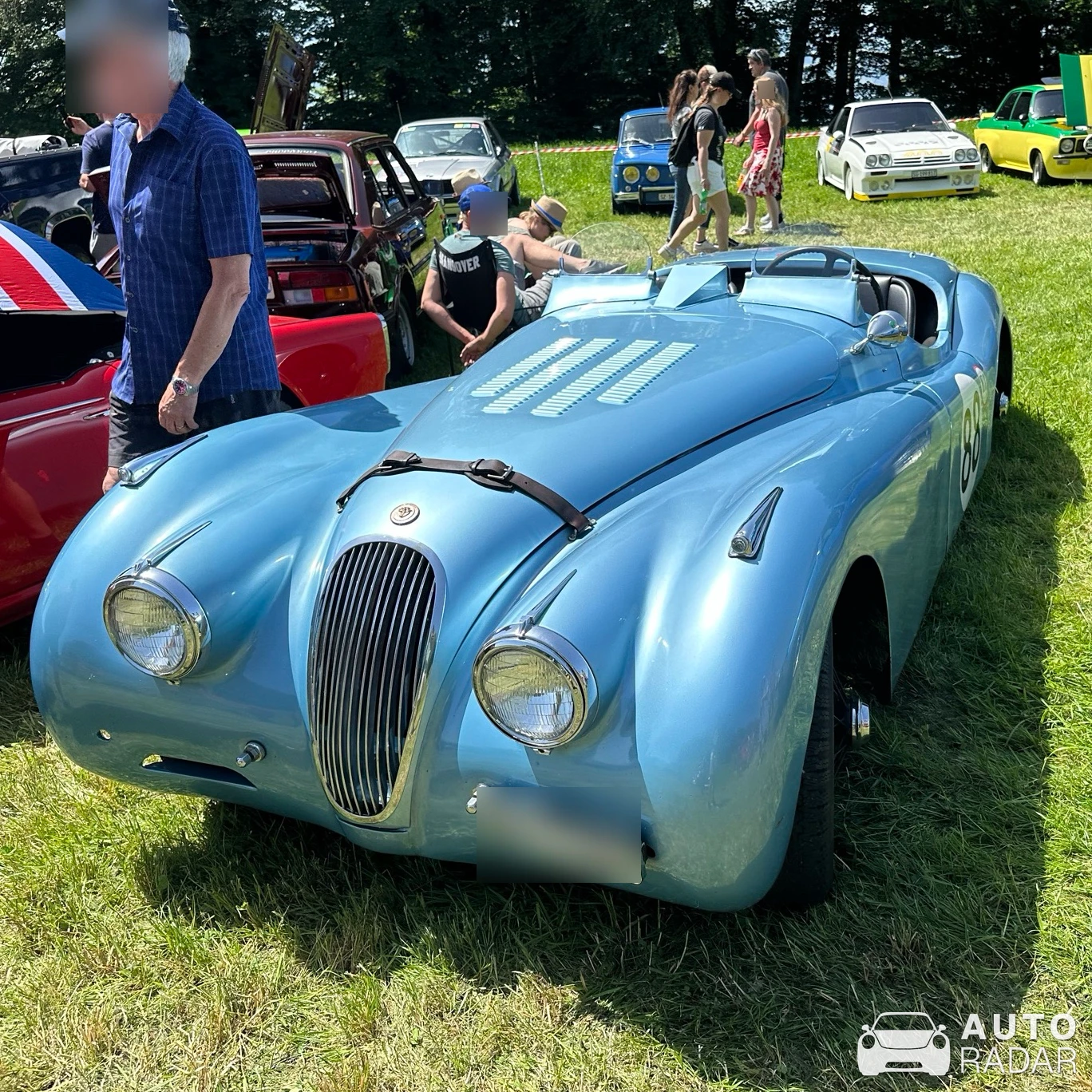Jaguar XK120 Roadster spotted in Dürnten