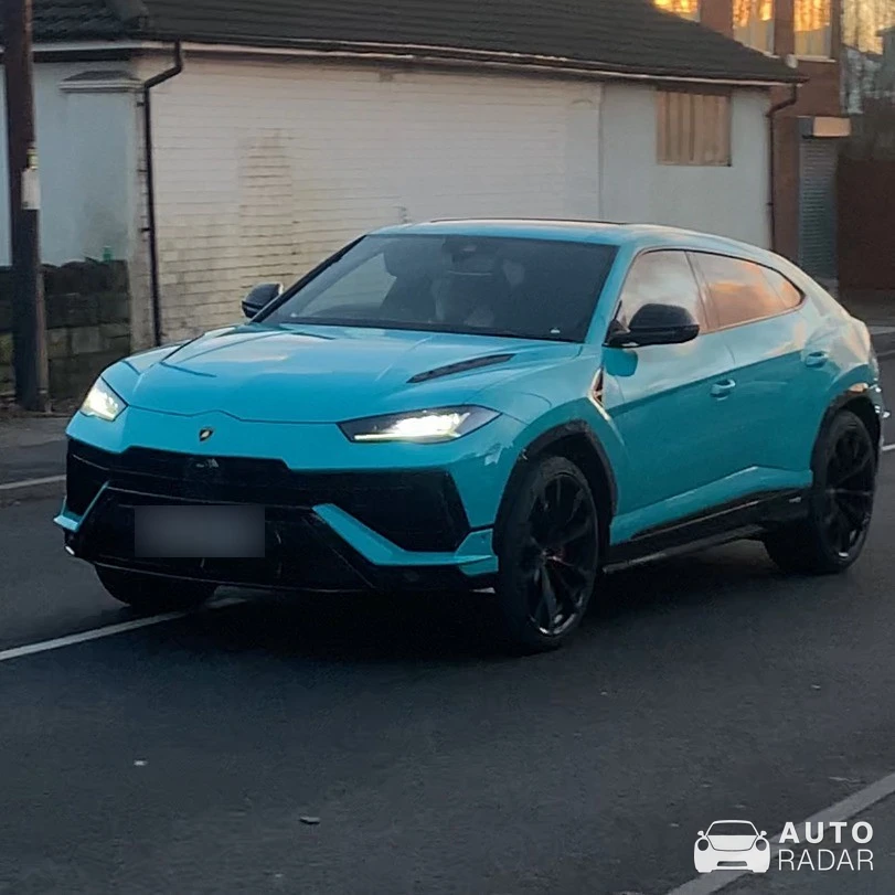 Lamborghini Urus S spotted in West Midlands, United Kingdom