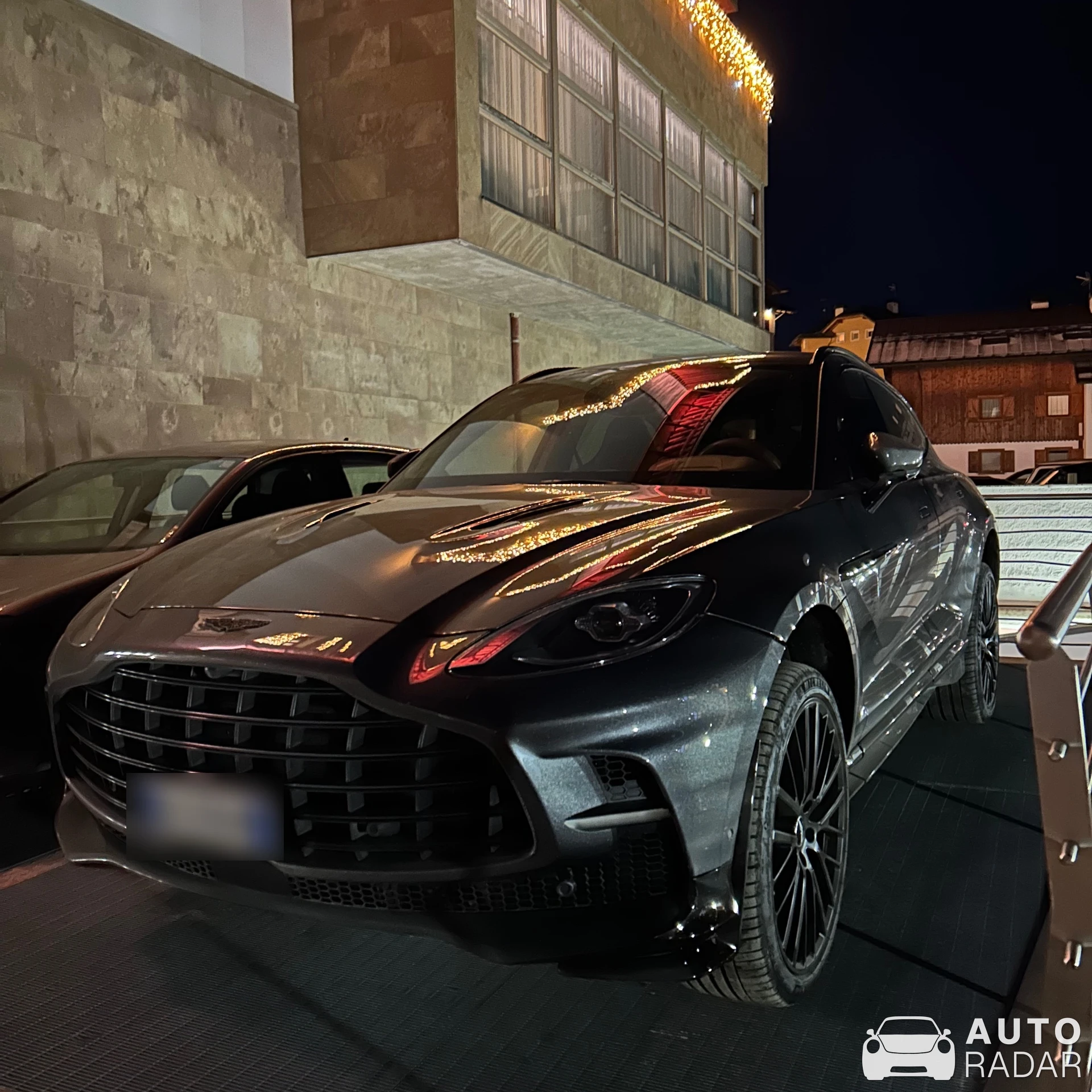Aston Martin DBX spotted in Cortina d'Ampezzo, Italien