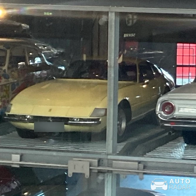 Ferrari 365 GTB/4 Daytona spotted in Düsseldorf, Deutschland