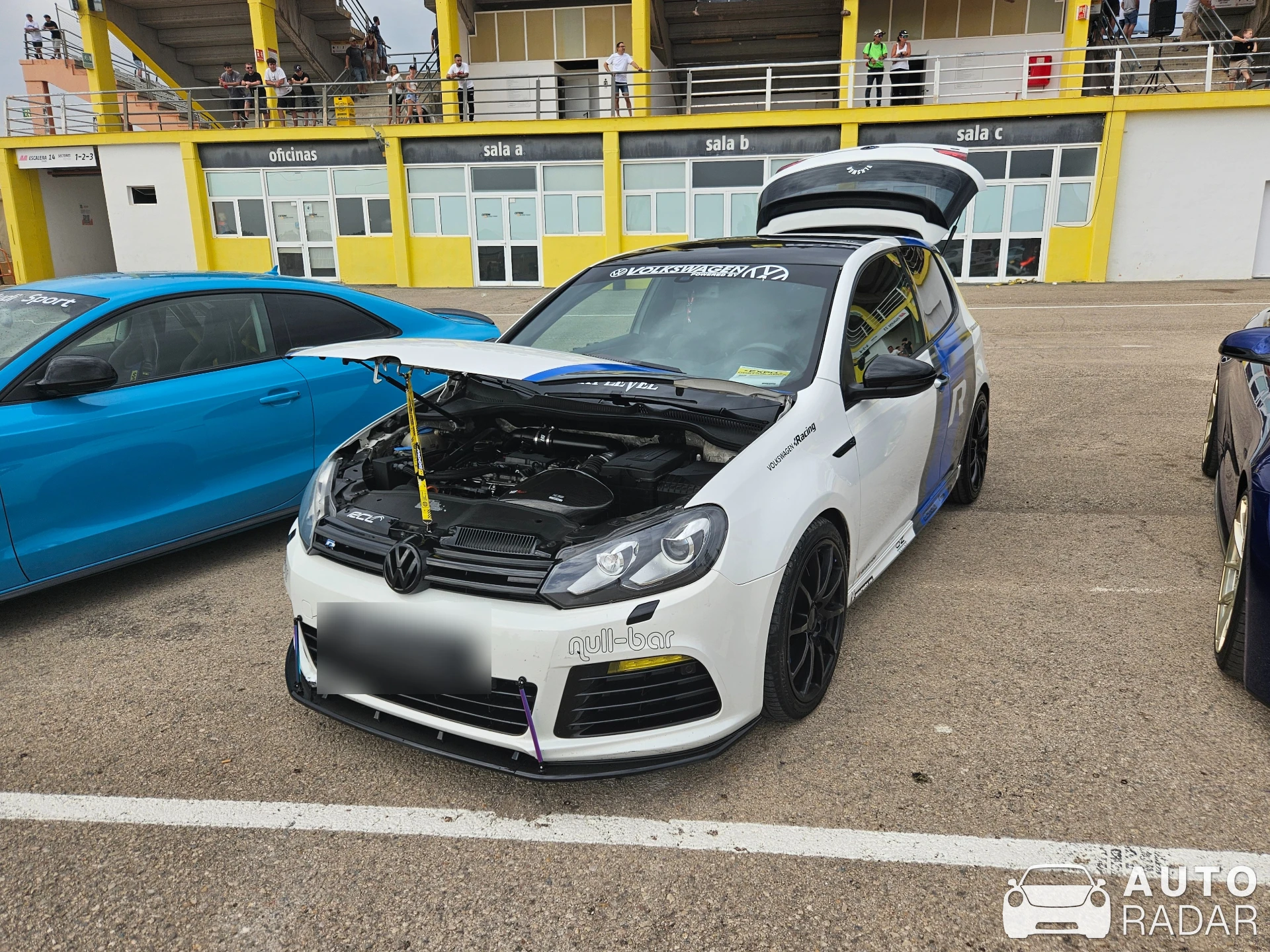 Volkswagen Golf R MkVI spotted in Cheste