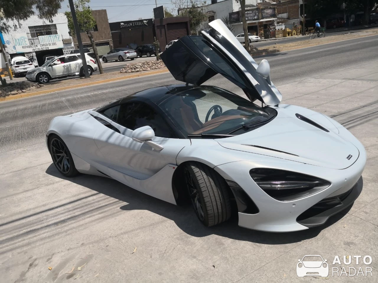 McLaren 720S spotted in León de los Aldama