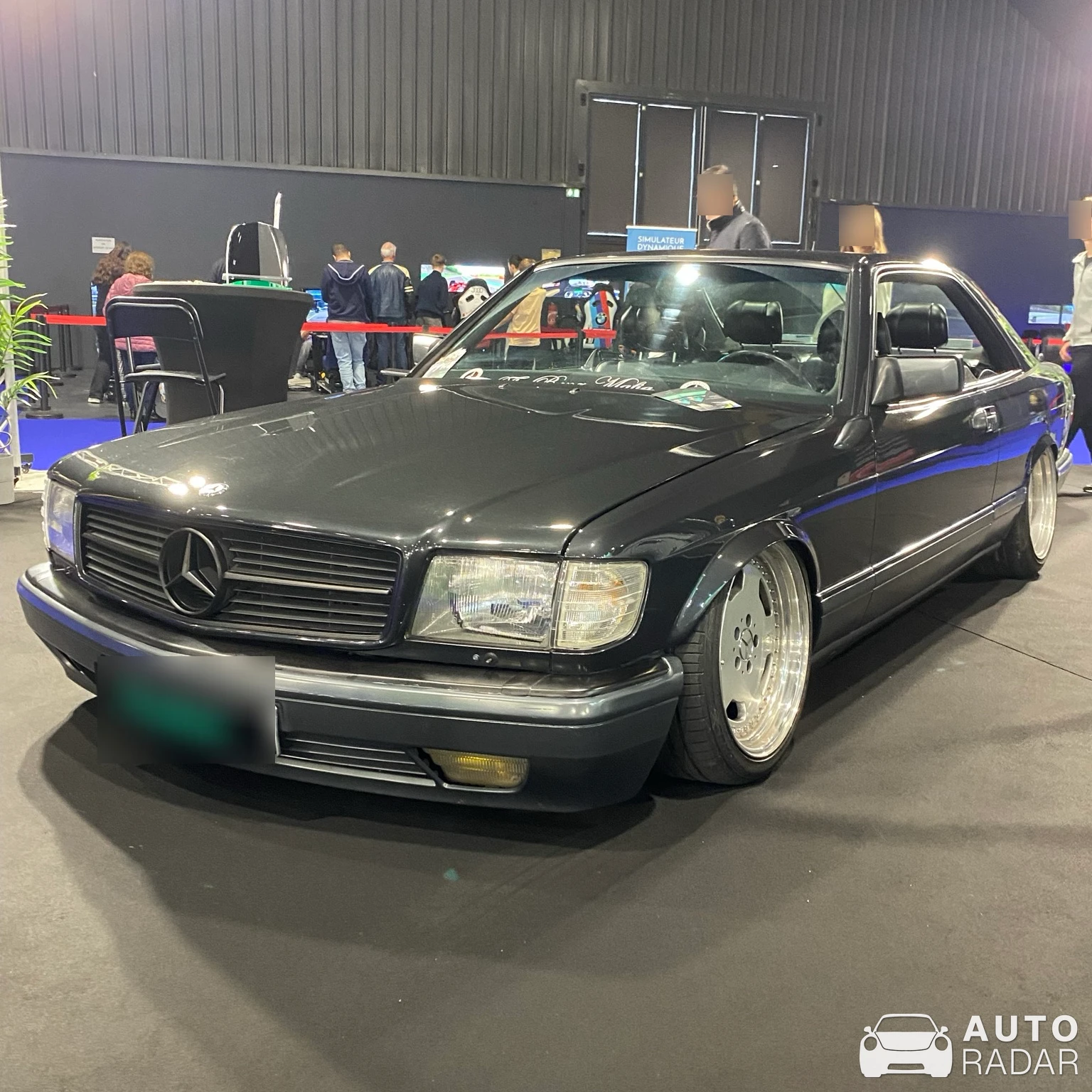 Mercedes-Benz 560 SEC spotted in Tours
