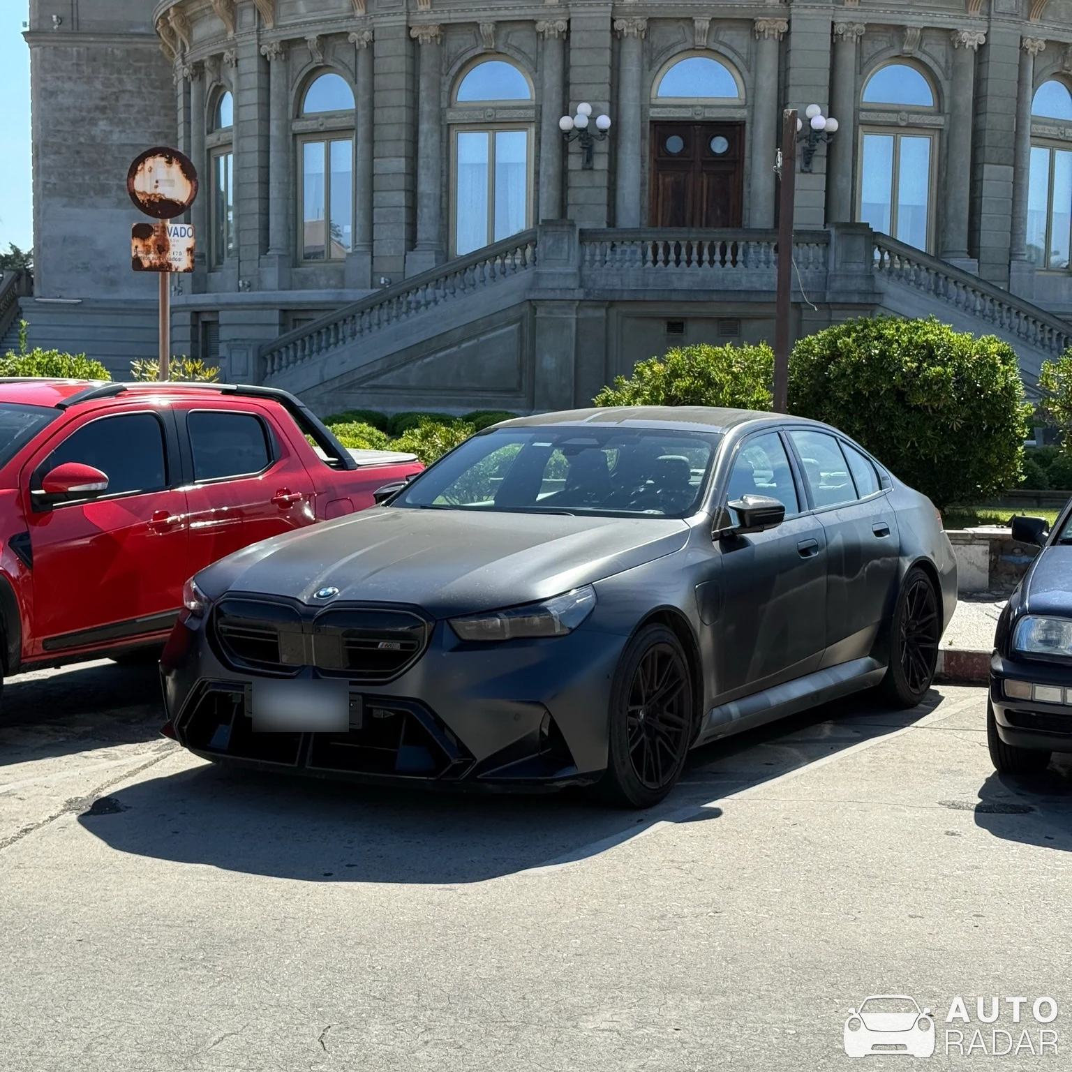 BMW M5 G90 spotted in Montevideo, Uruguai