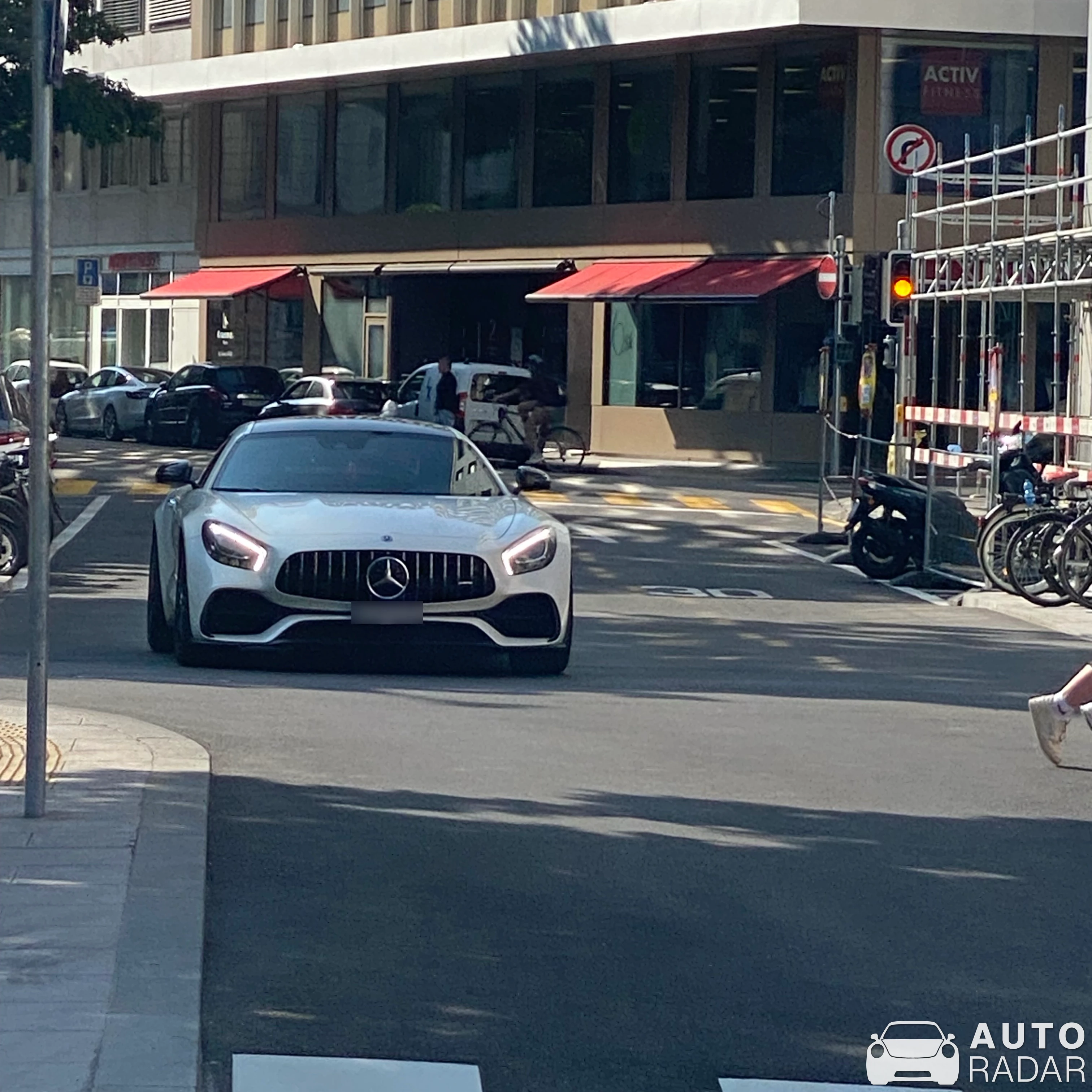 Mercedes-Benz GT Roadster R190 spotted in Genève
