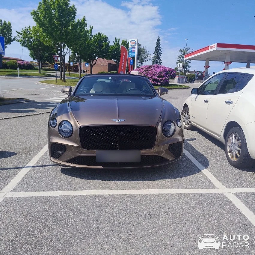 Bentley Continental GTC V8 S 2023 spotted