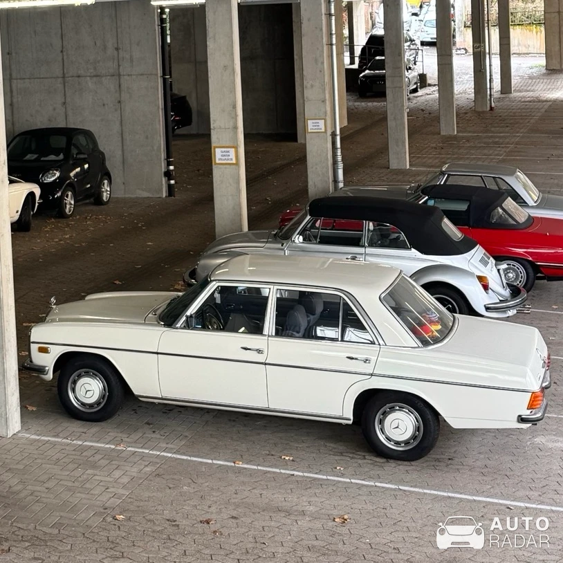 Mercedes-Benz W115 240 D spotted in Würzburg