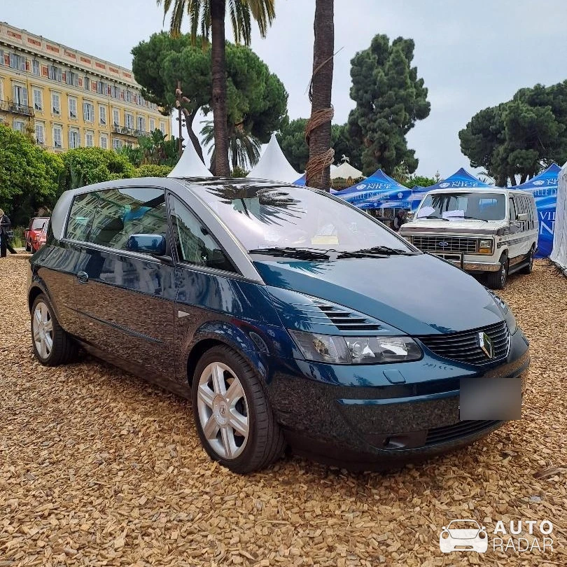 Renault Avantime spotted in Nice