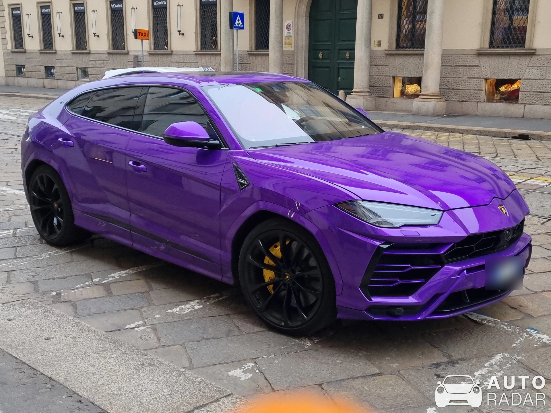 Lamborghini Urus spotted in Milano, Italia