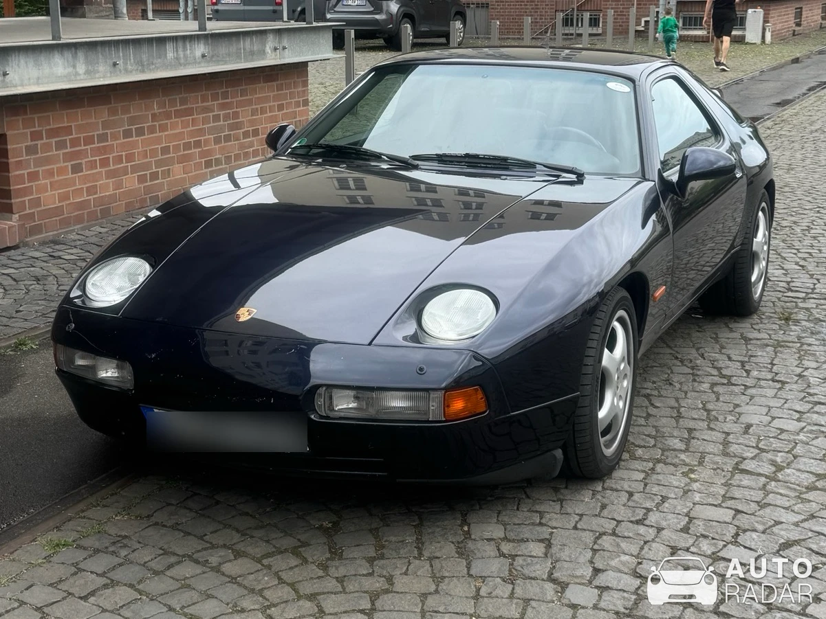 Porsche 928 GT spotted in Münster