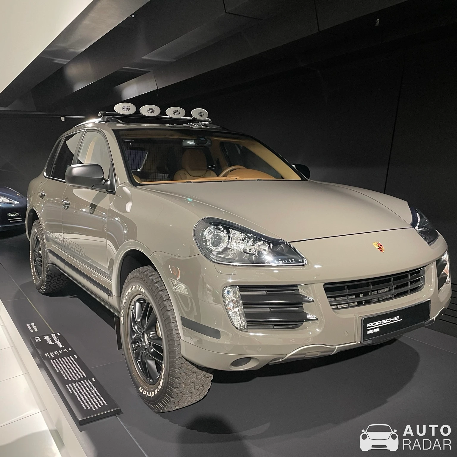 Porsche Cayenne Dakar spotted in Stuttgart