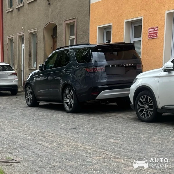 Land Rover Discovery spotted in Zwönitz