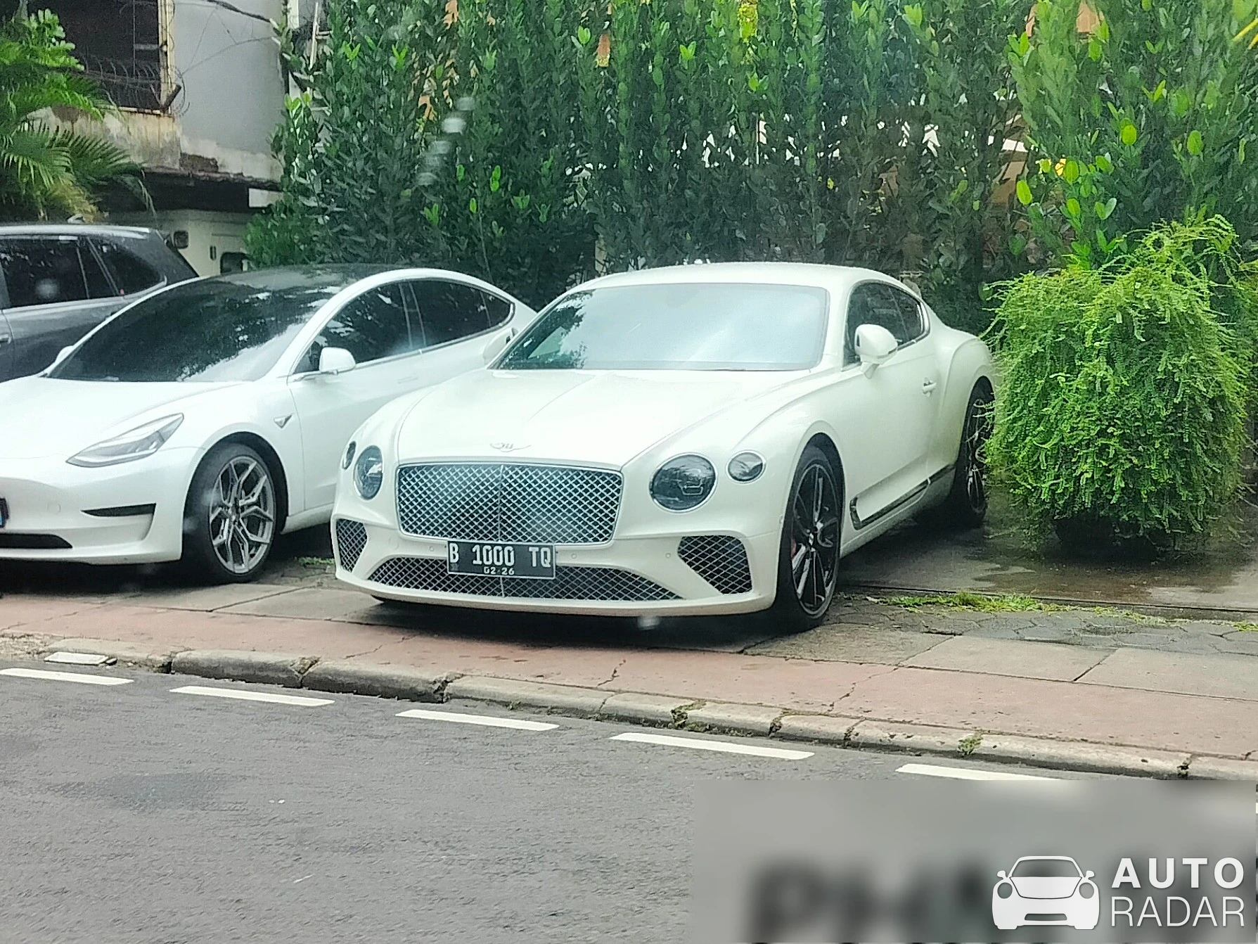 Bentley Continental GT spotted in Kota Jakarta Pusat, Indonesia