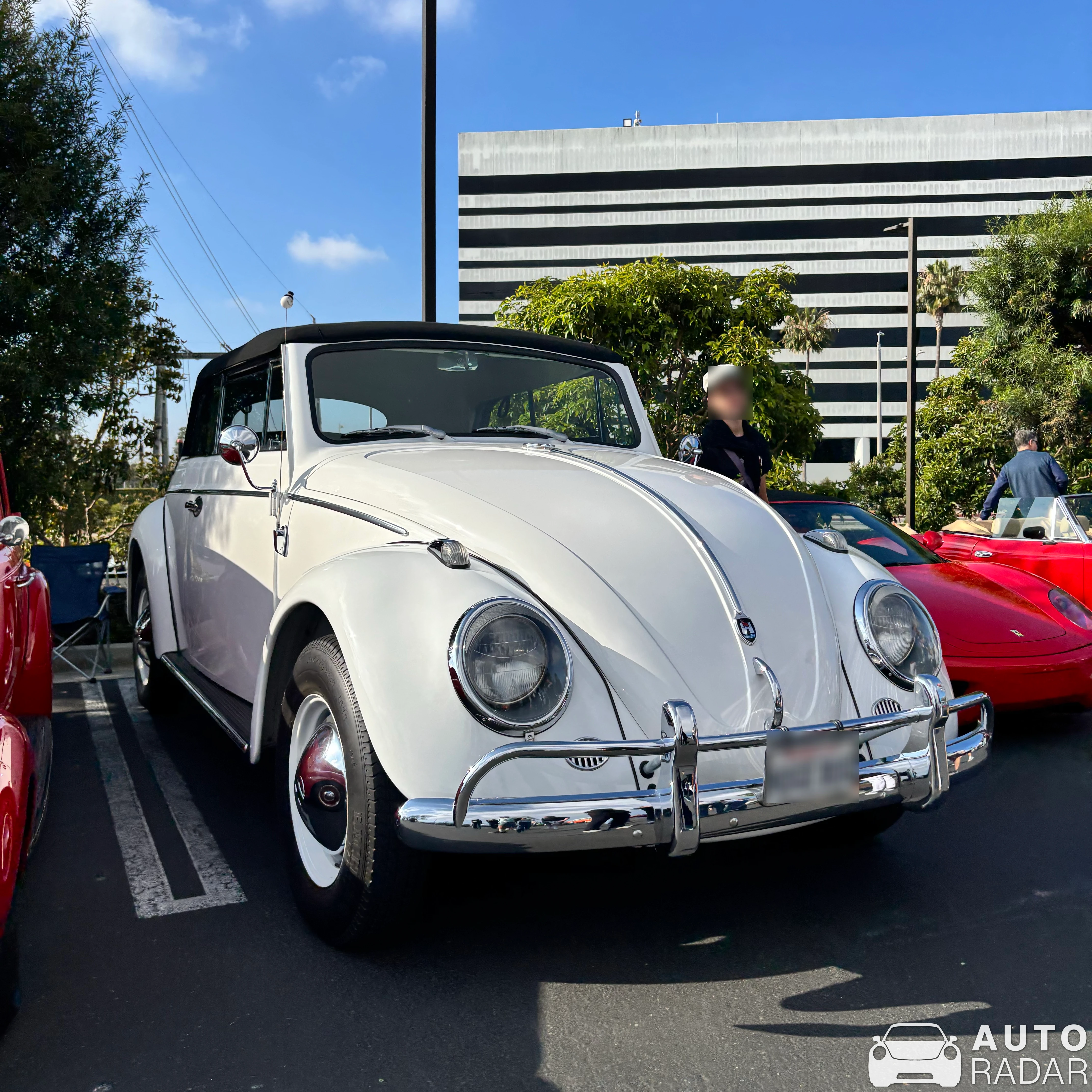 Volkswagen Beetle Convertible 'Huge Bug' spotted in El Segundo