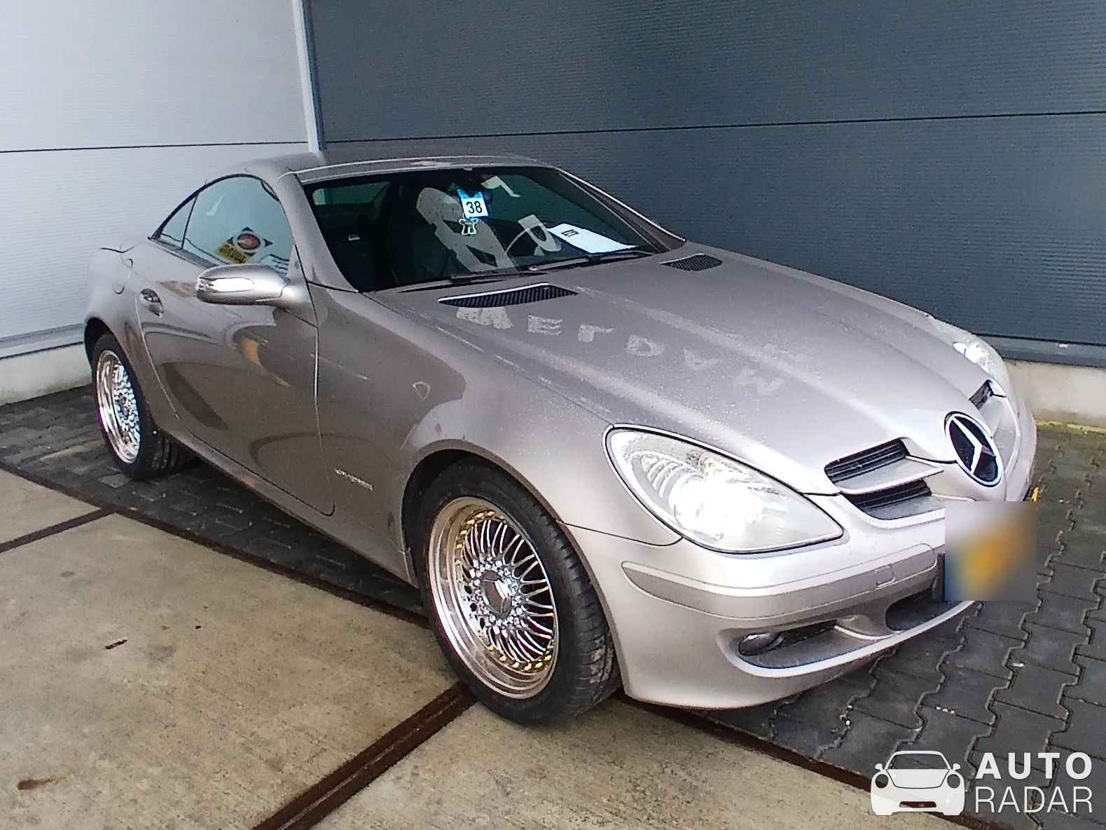 Mercedes-Benz SLK 230 Kompressor spotted in Wierden