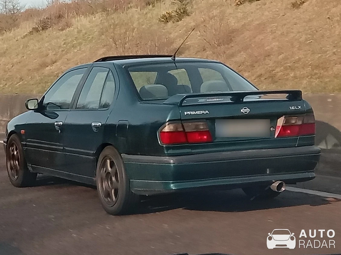 Nissan Primera SE spotted in Doora