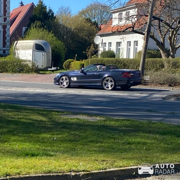 Mercedes-AMG SL 63 R230 spotted in Jever