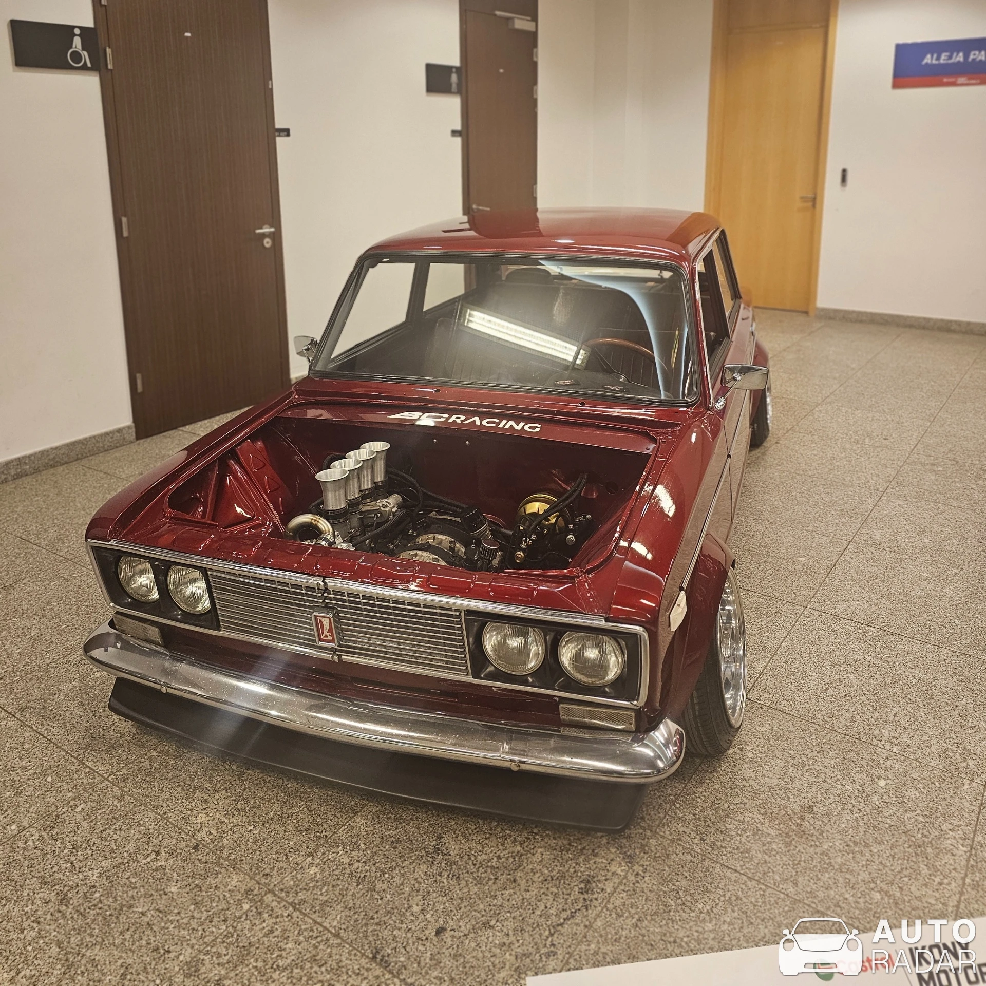 Lada 2106 spotted in Warszawa