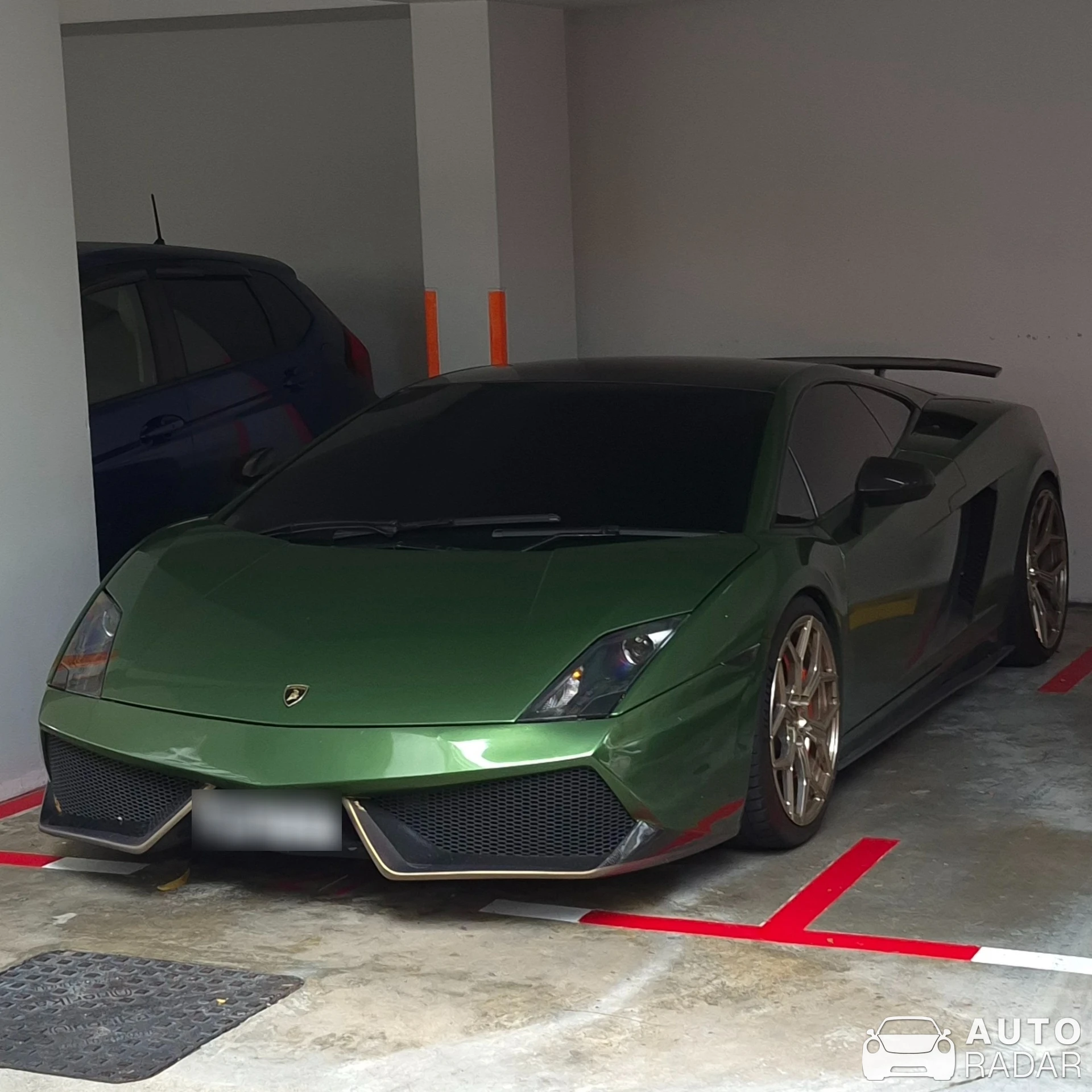 Lamborghini Gallardo LP550-2 Singapore Limited Edition spotted in Singapore