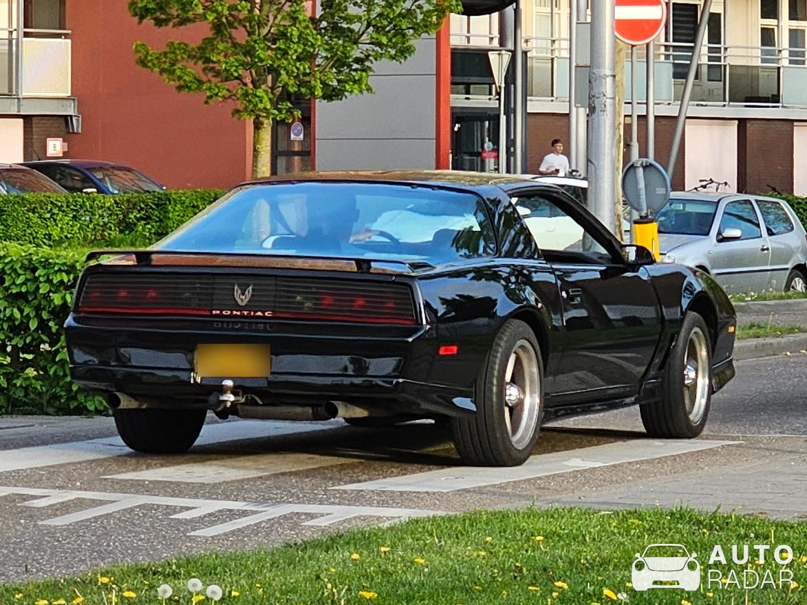 Pontiac Firebird Formula 350 spotted in Kerkrade