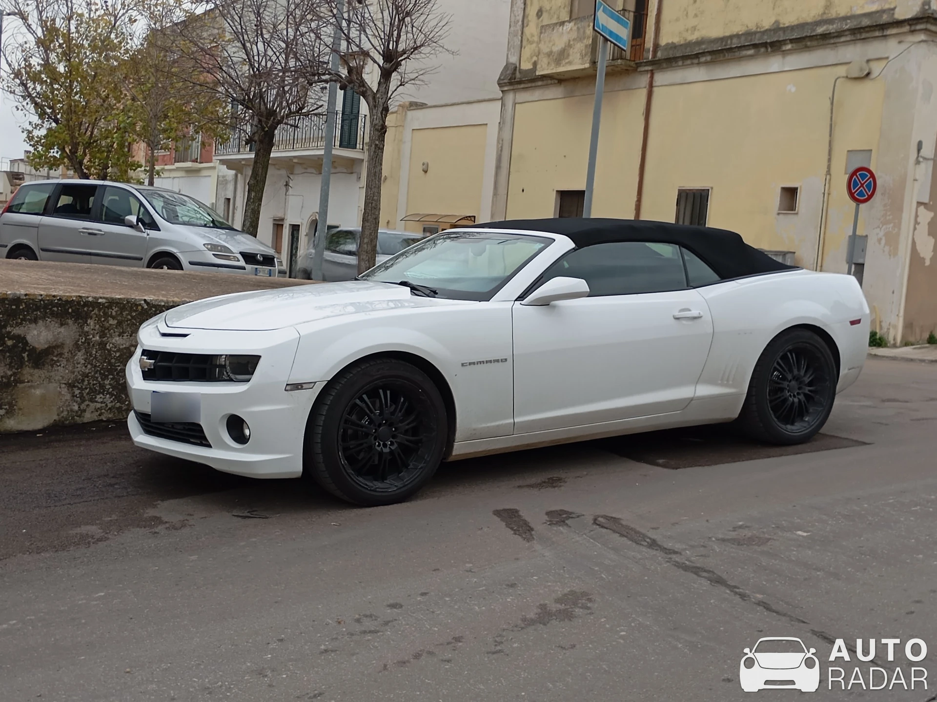 Chevrolet Camaro SS spotted in Casarano, Italia