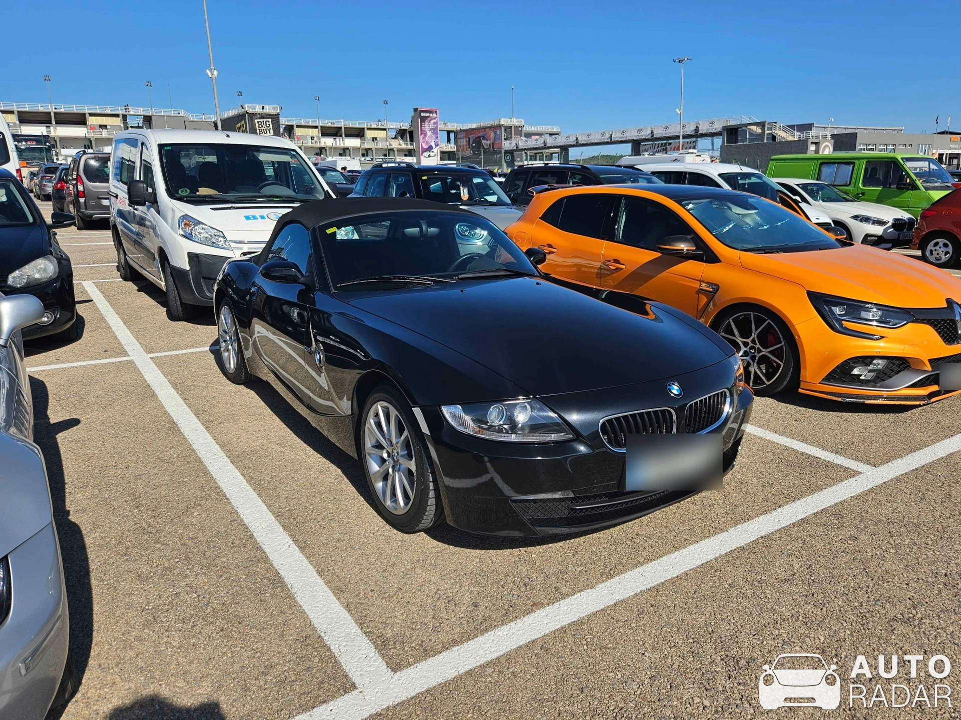 BMW Z4 E85 Roadster spotted in Cheste