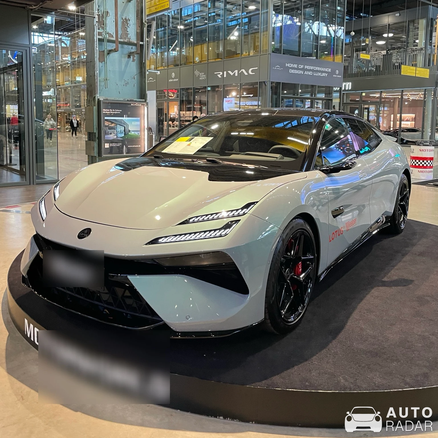 Lotus Emeya S spotted in München, Deutschland
