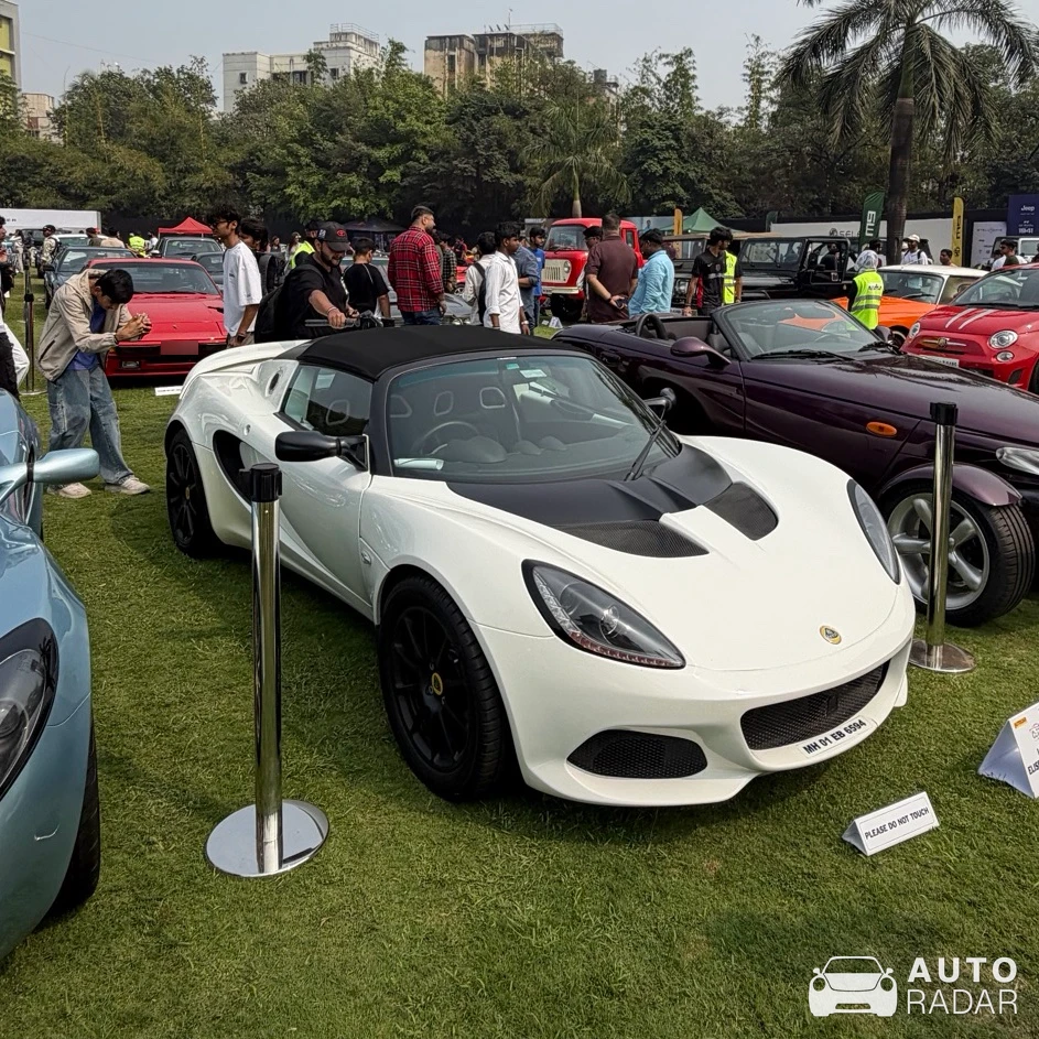 Lotus Elise S3 spotted in Mumbai, India