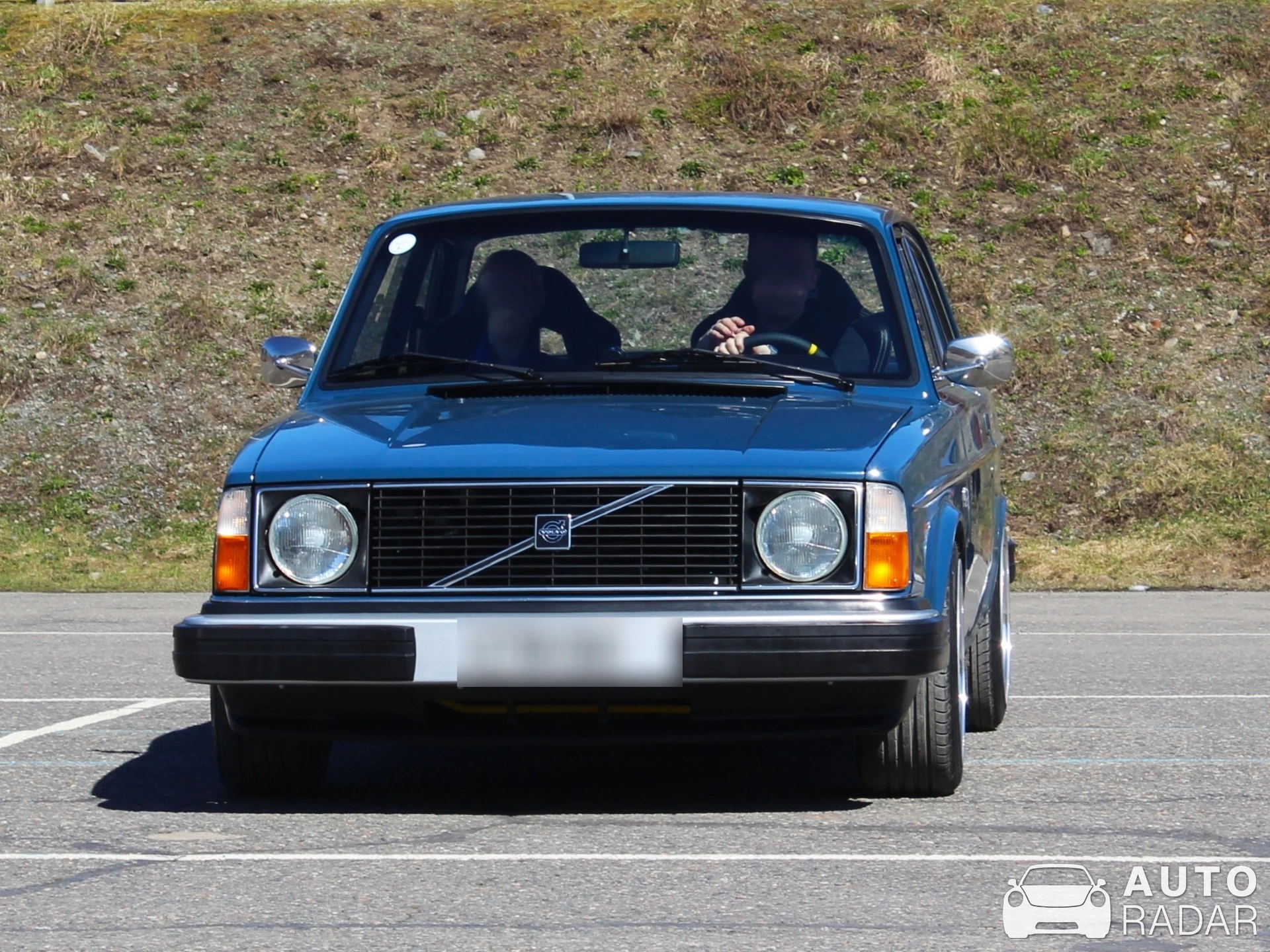 Volvo 244 DL spotted in Hämeenlinna