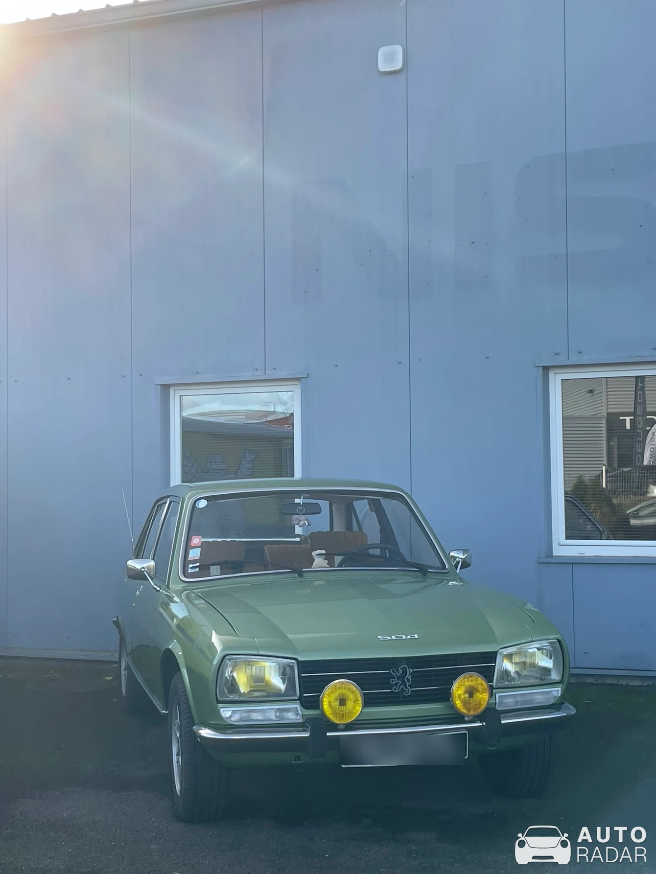 Peugeot 504 GL spotted in Dommartin-lès-Toul