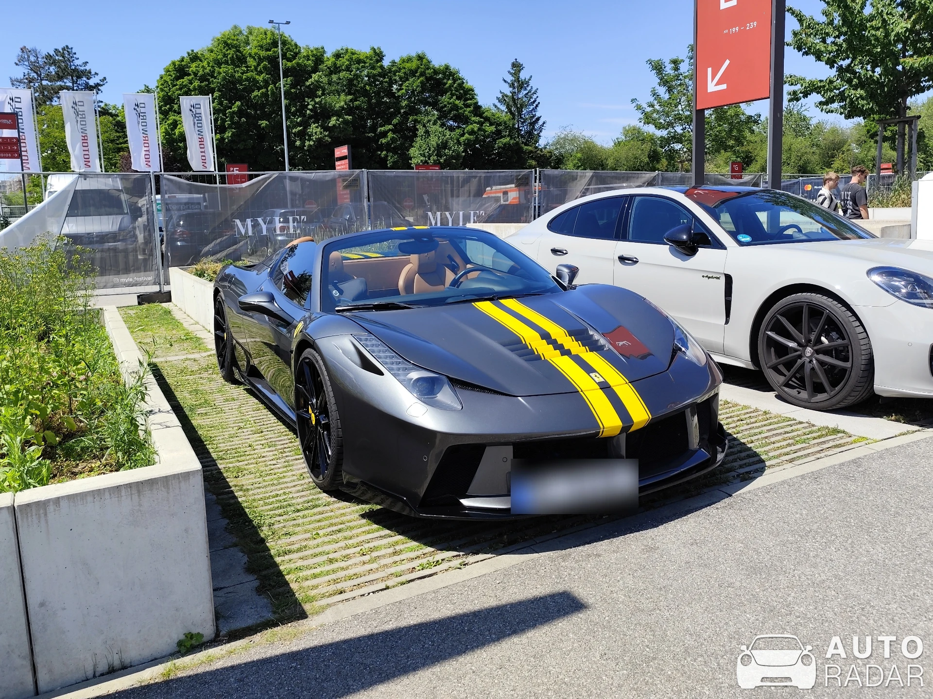 Ferrari 458 Speciale A spotted in München, Germany