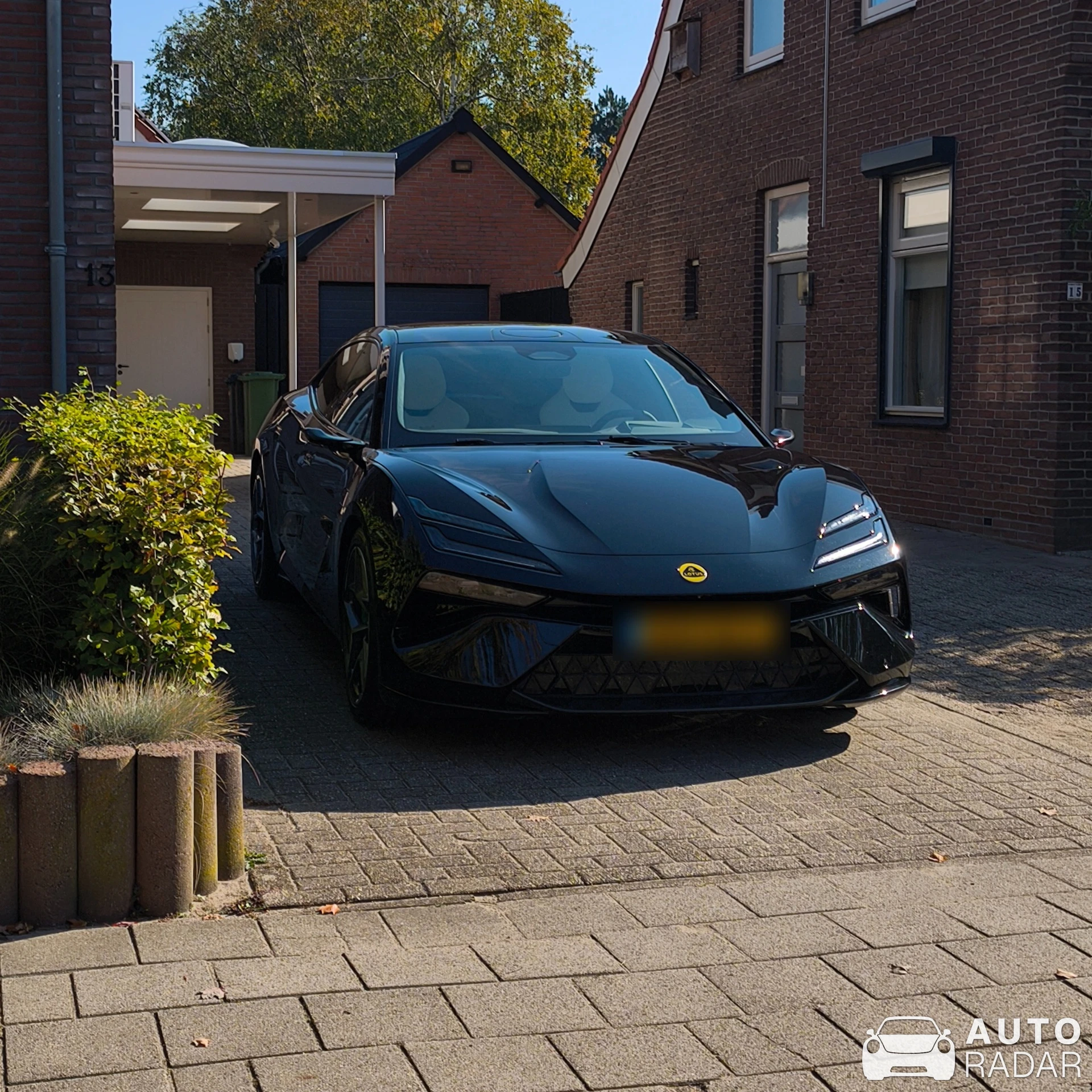 Lotus Emeya S spotted in Heesch