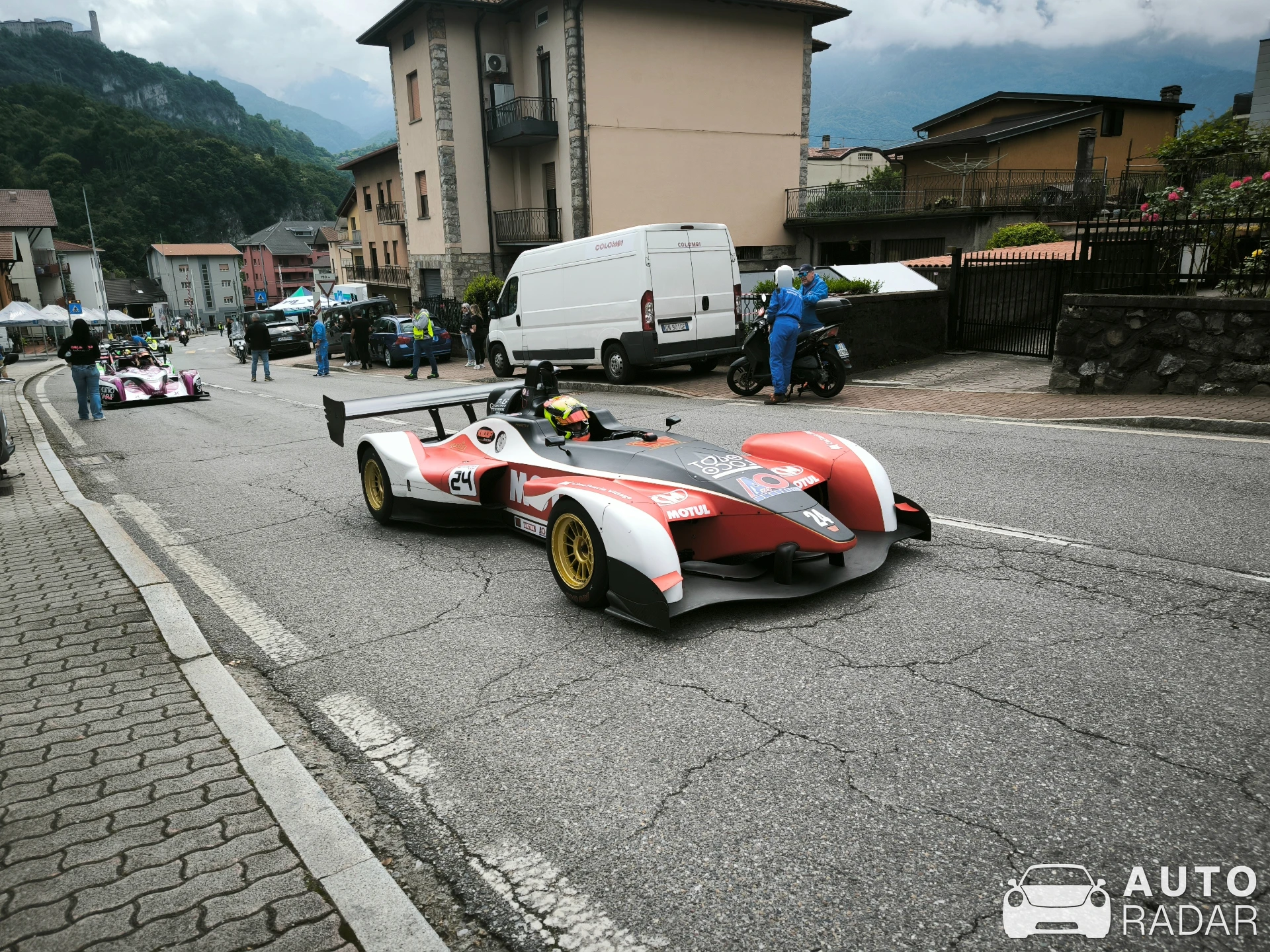 Wolf GB08 spotted in Malegno