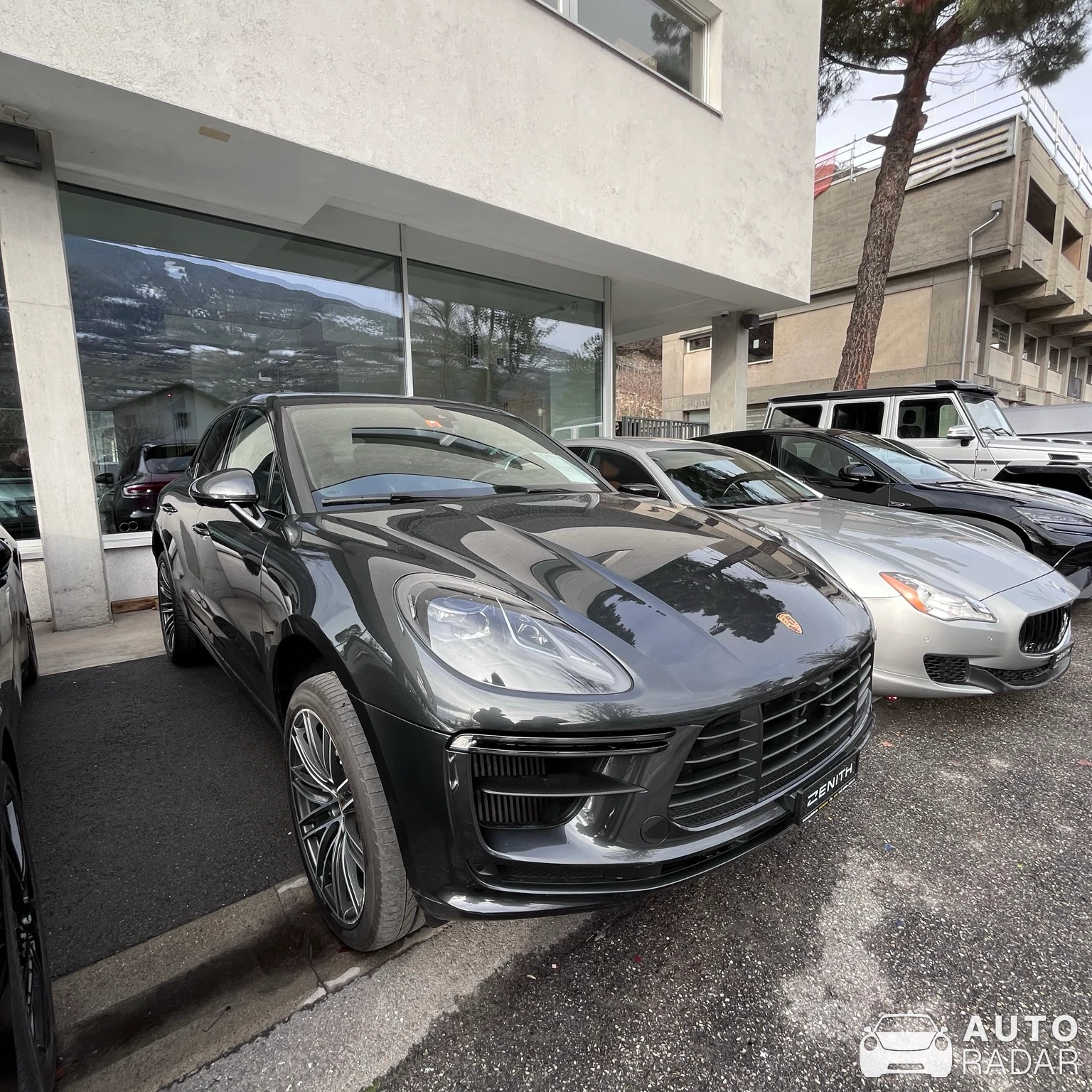 Porsche Macan spotted in Lens
