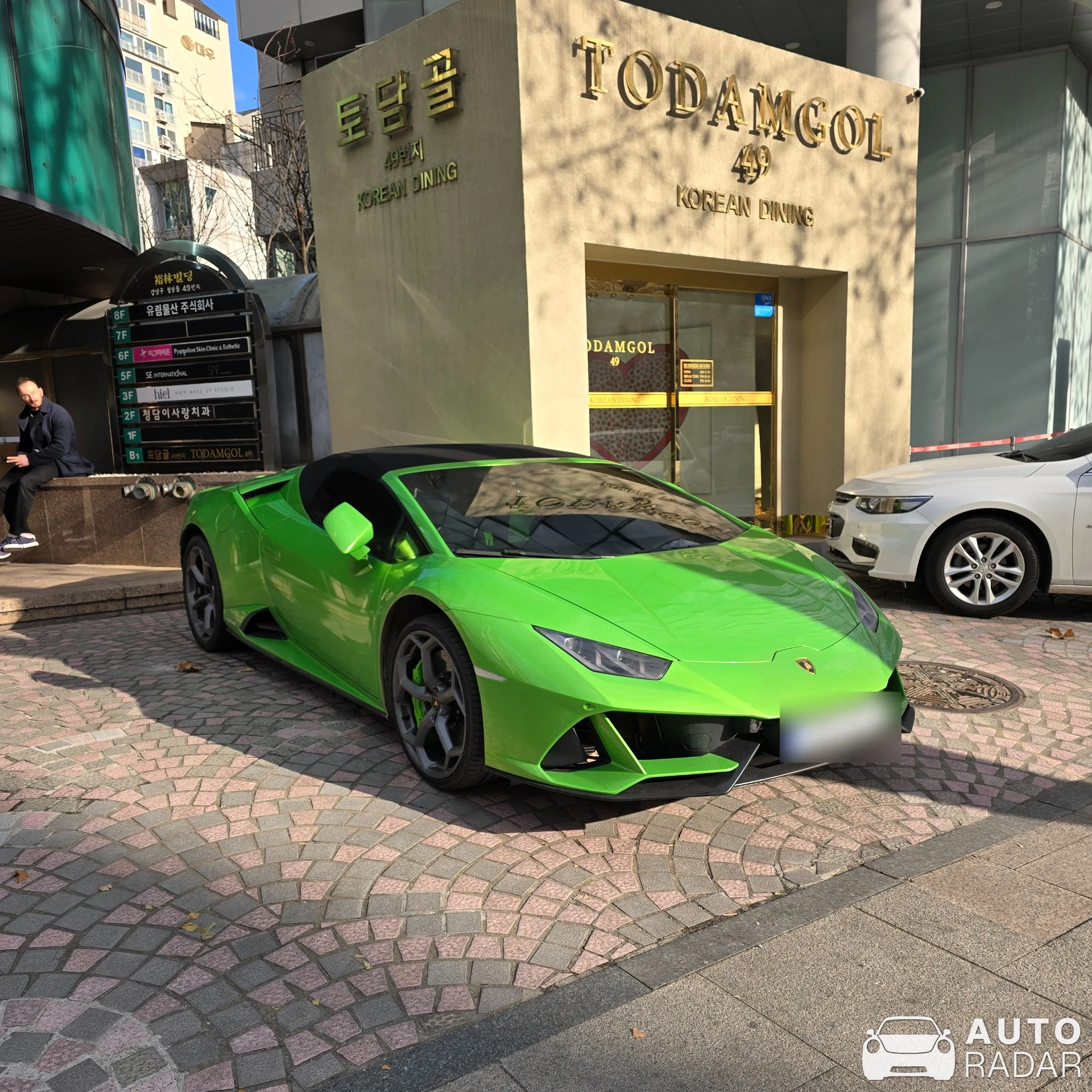 Lamborghini Huracán LP640-4 EVO Spyder spotted in 강남구, 대한민국
