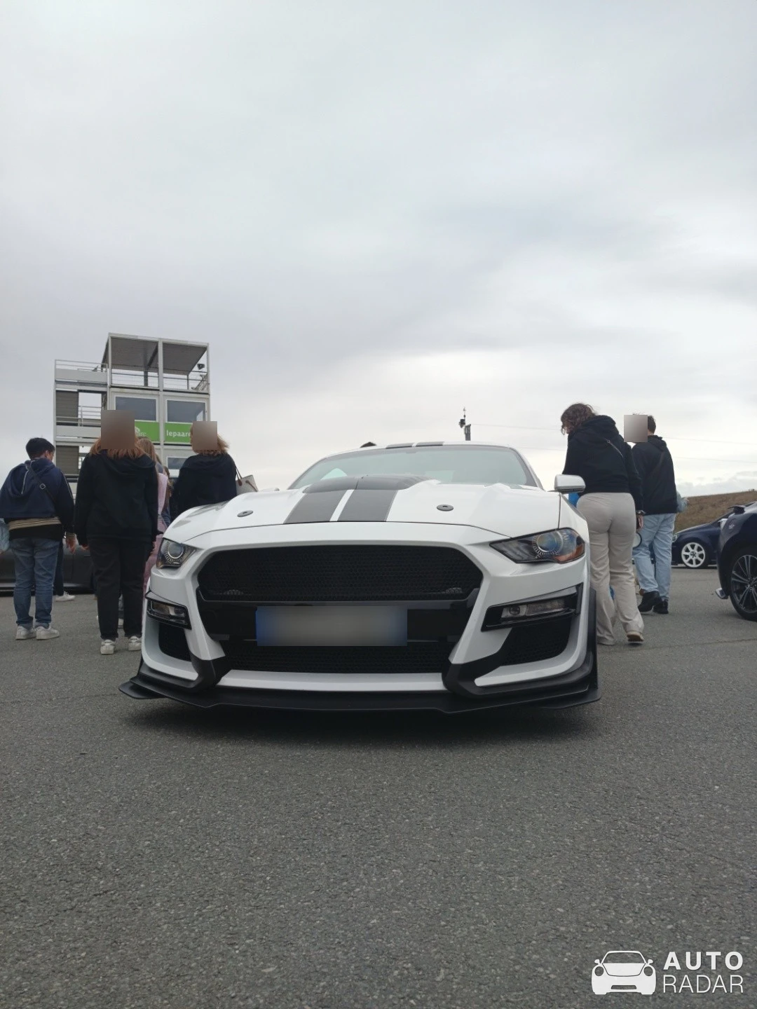 Ford Mustang Shelby GT500 spotted in Saint-Georges-sur-l'Aa