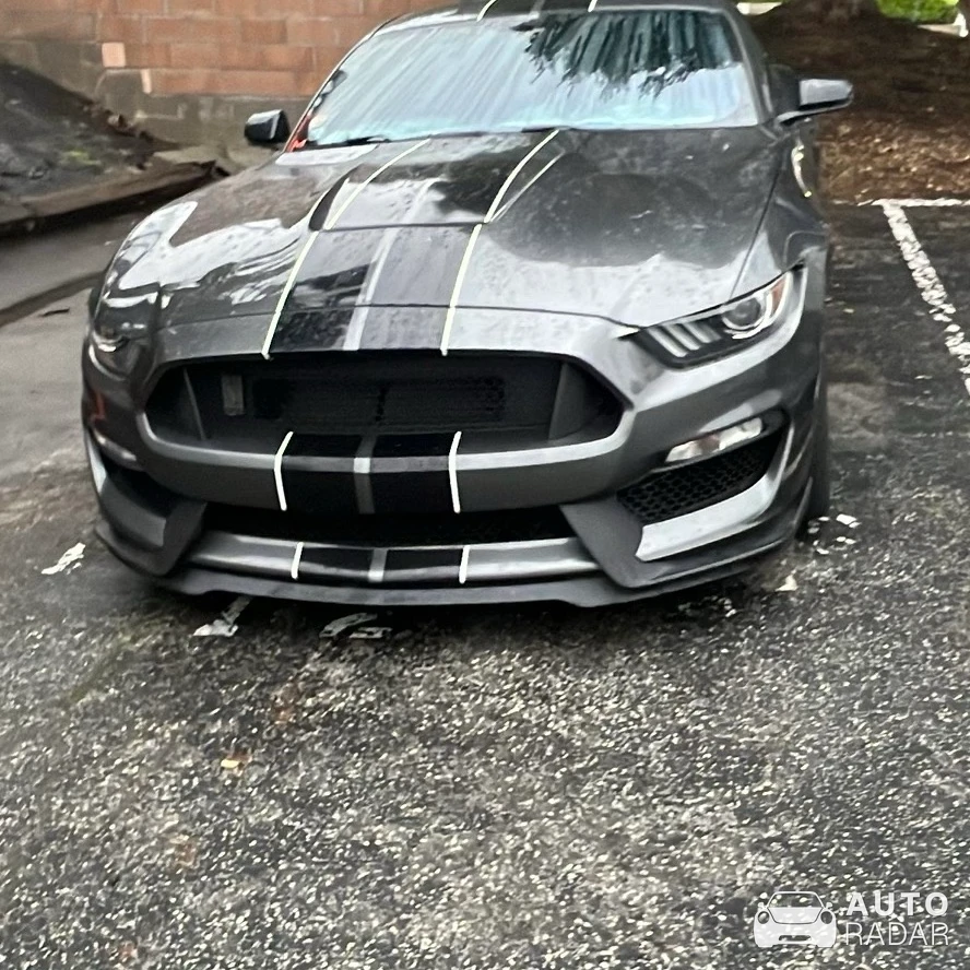 Ford Mustang Shelby GT350 spotted in Hermosa Beach, United States