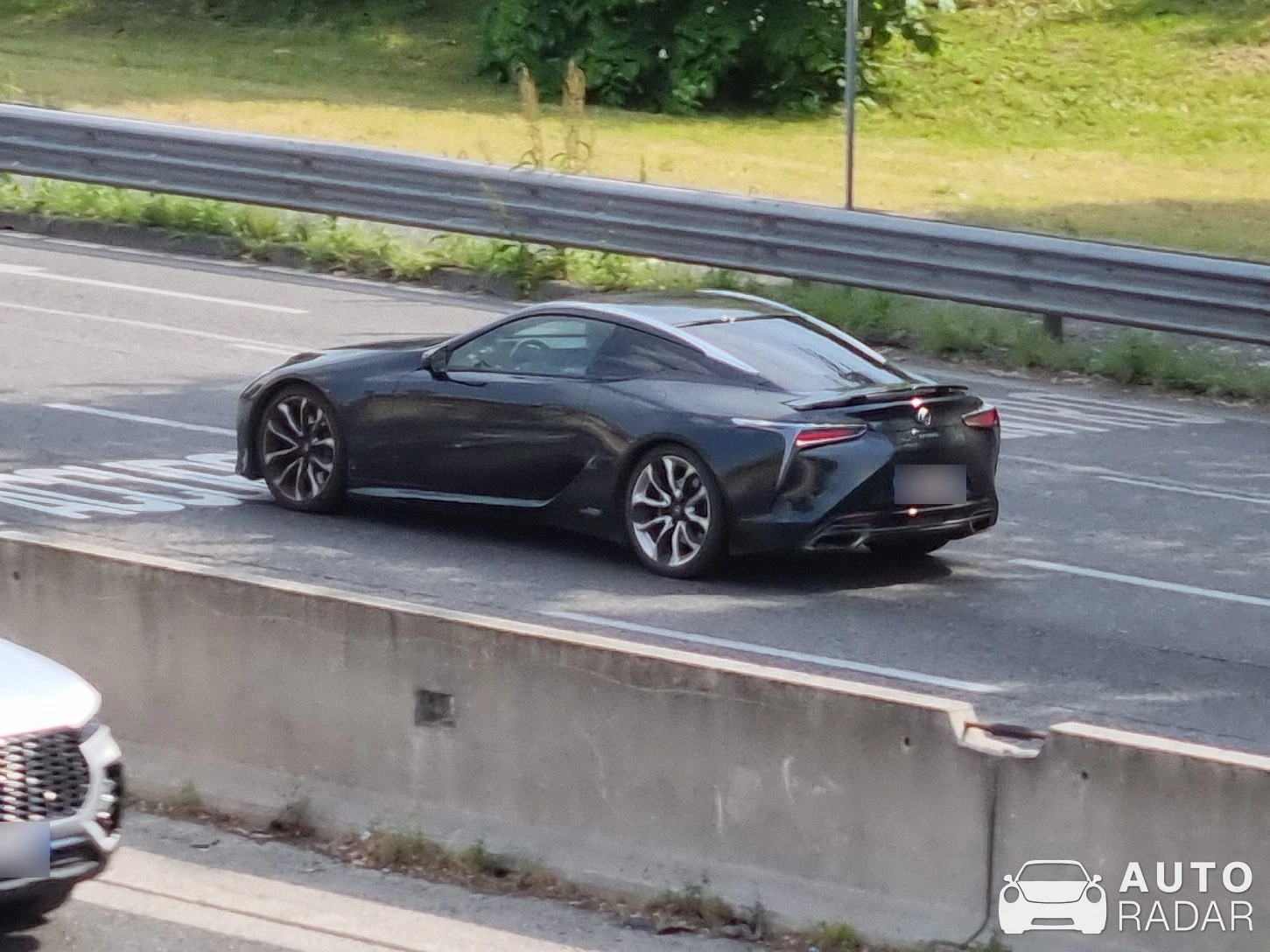 Lexus LC 500h spotted in Milano